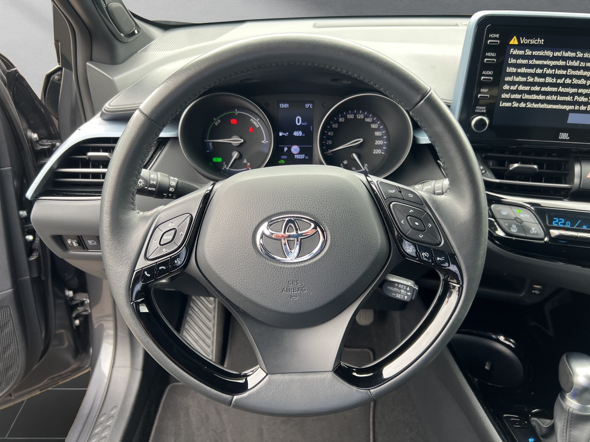 TOYOTA C-HR 2.0 VVTi HSD Trend-image-4
