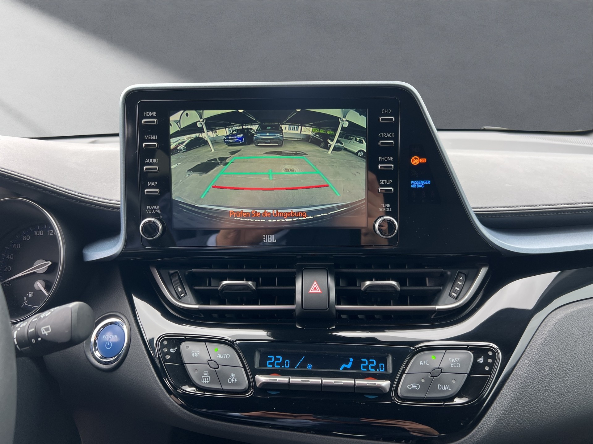 TOYOTA C-HR 2.0 VVTi HSD Trend-image-7