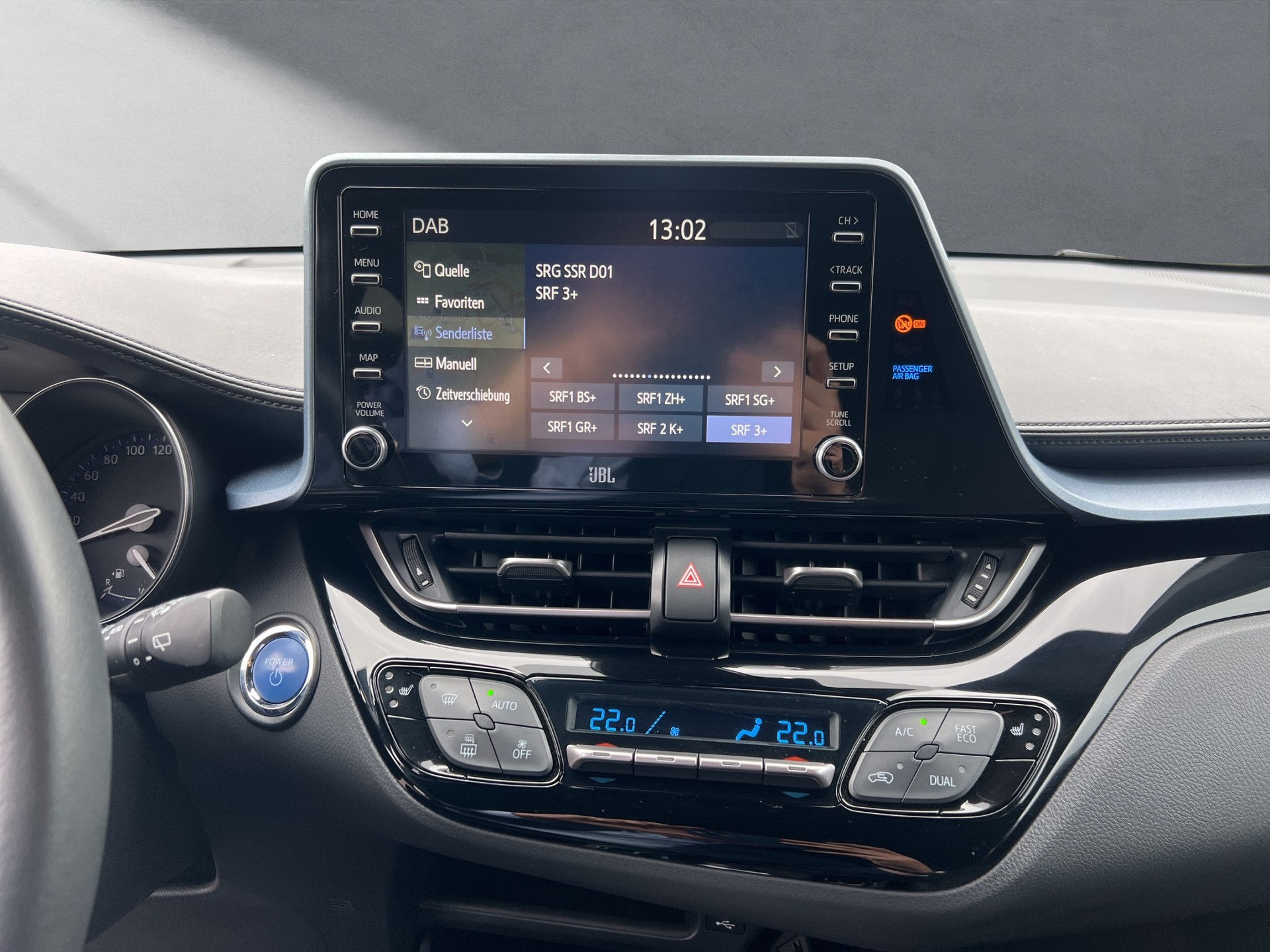 TOYOTA C-HR 2.0 VVTi HSD Trend-image-5