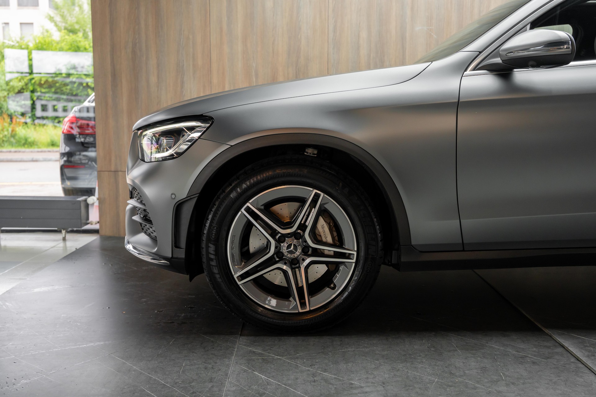 MERCEDES-BENZ GLC Coupé 300 AMG Line 4Matic 9G-Tronic-image-26