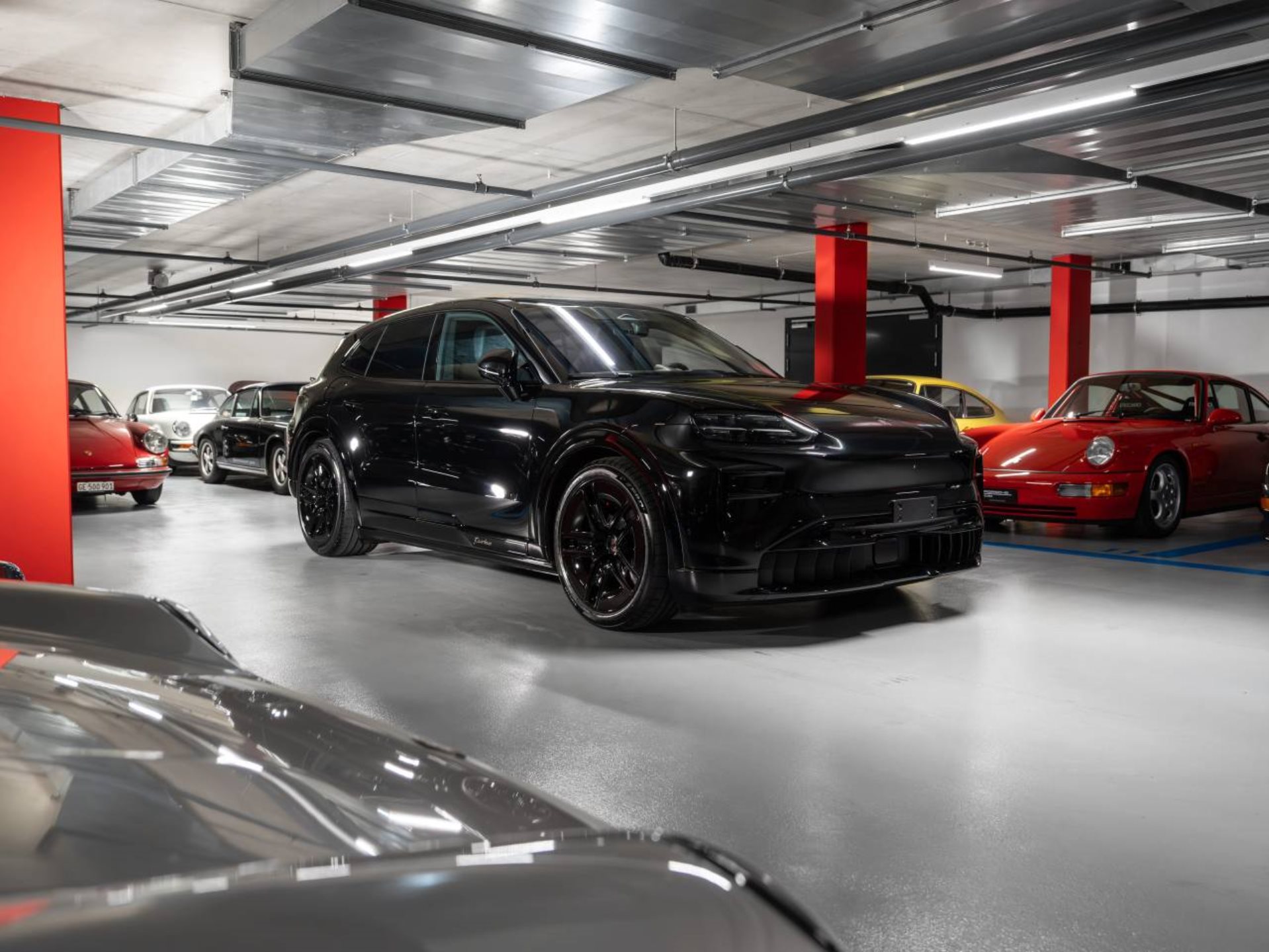 PORSCHE Cayenne Turbo Electric-image-6