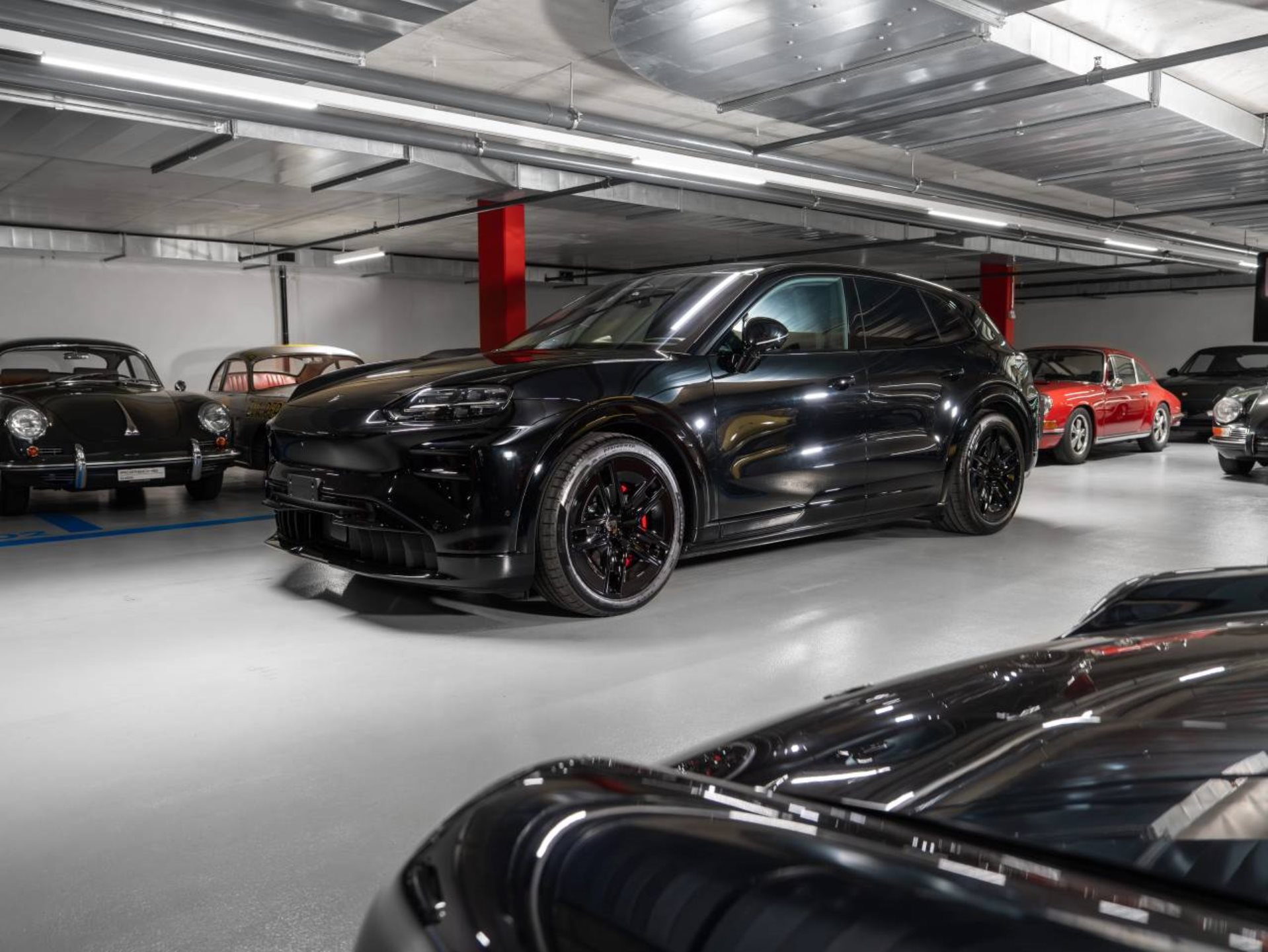 PORSCHE Cayenne Turbo Electric-image-0