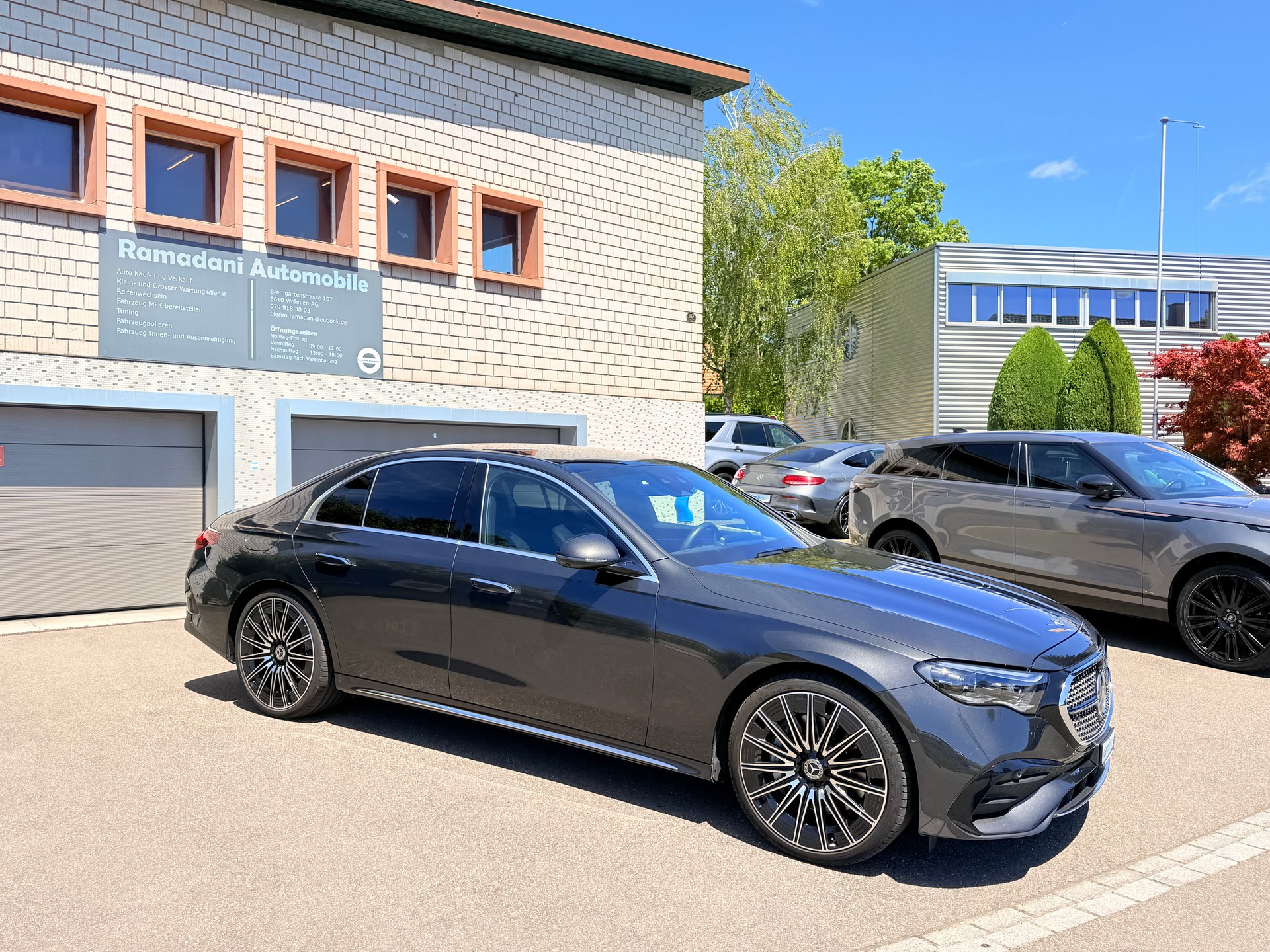 MERCEDES-BENZ E 220 d 4Matic AMG-Line 9G-Tronic-image-1