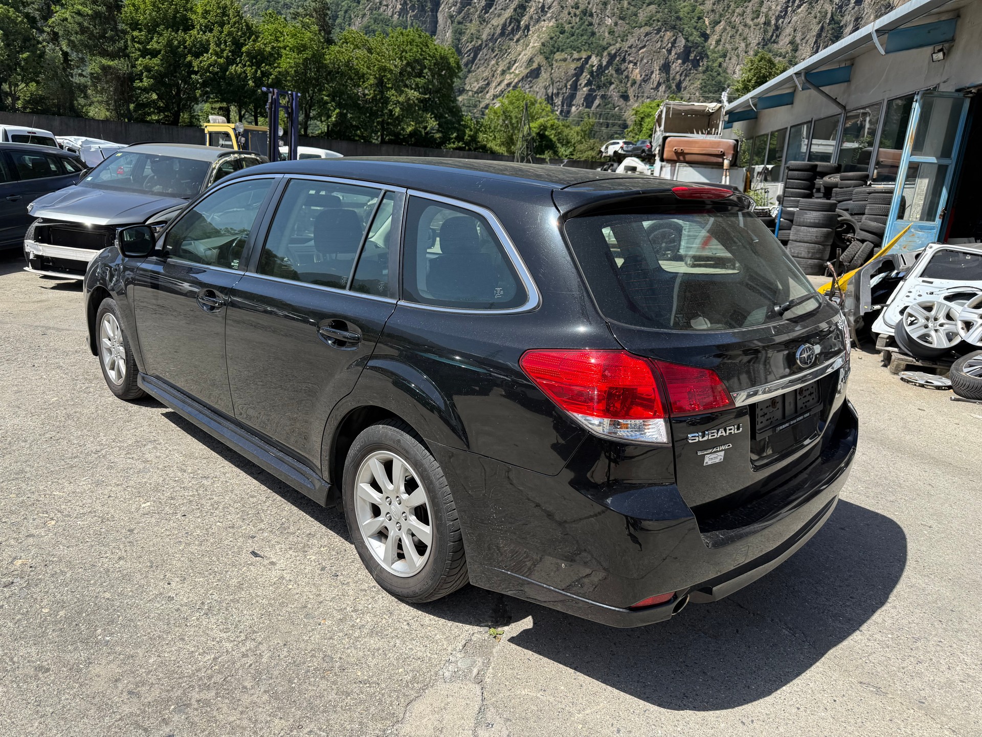 SUBARU Legacy 2.0i Advantage AWD Lineartronic-image-6