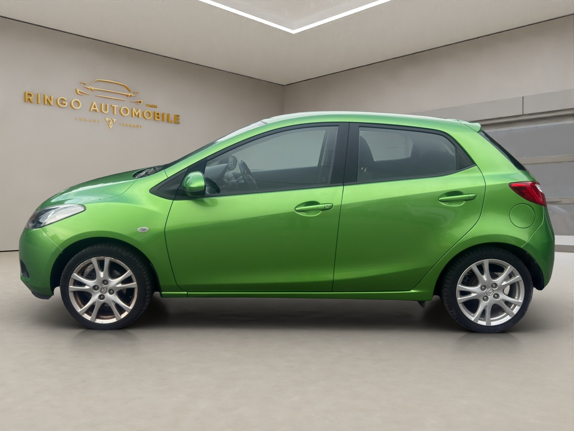 MAZDA 2 1.3i 16V Exclusive-image-3