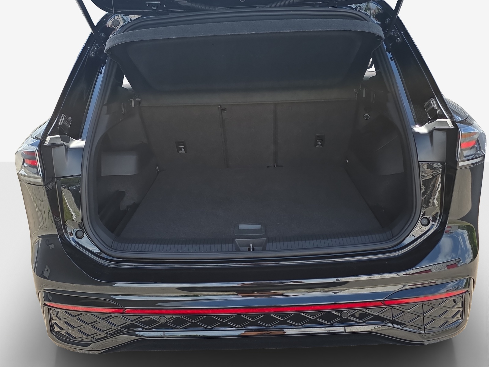 VW Tiguan 2.0 TSI DSG R-Line 4Motion-image-12