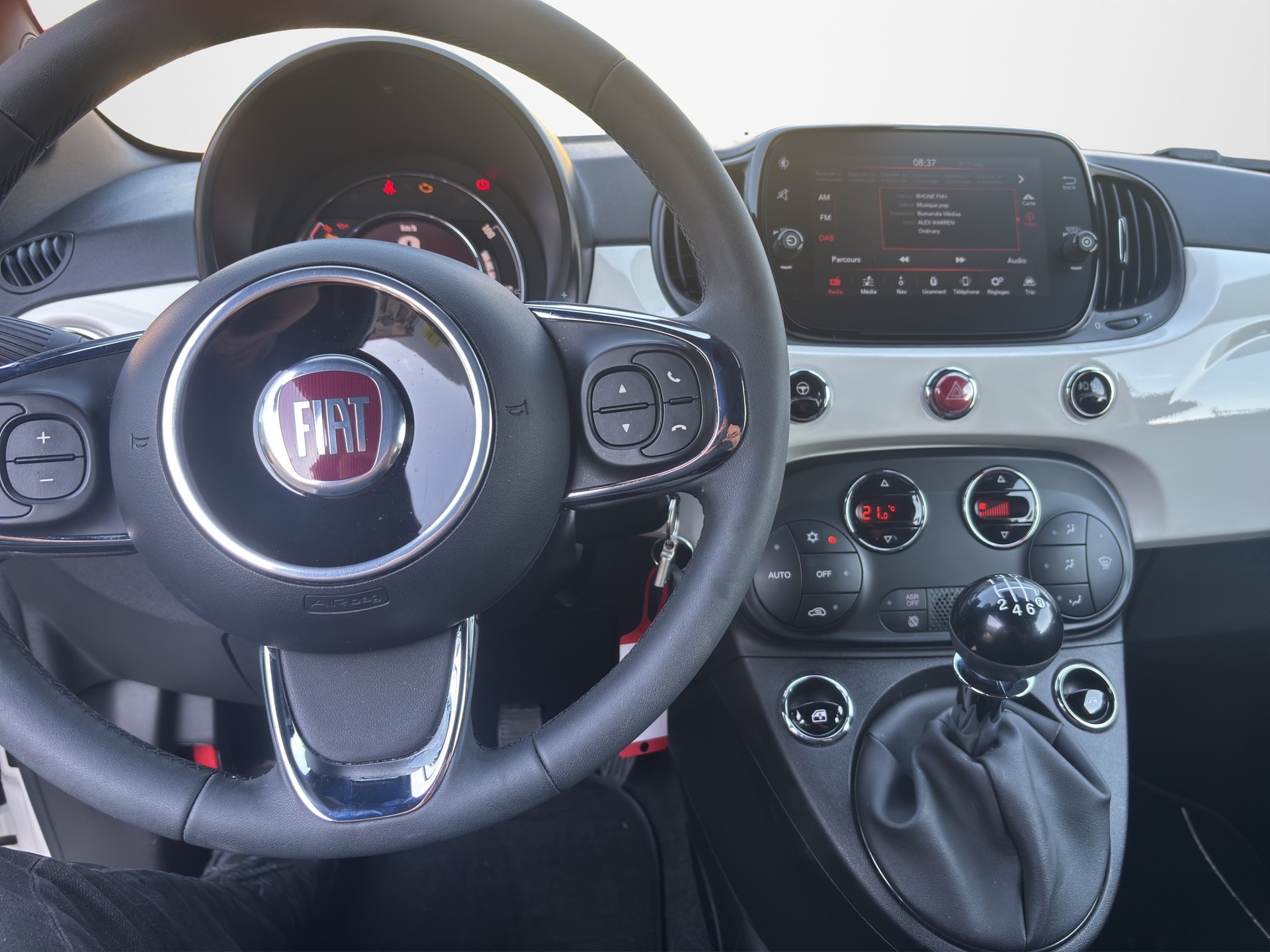 FIAT 500 1.0 N3 MildHybrid Swiss Edition-image-11