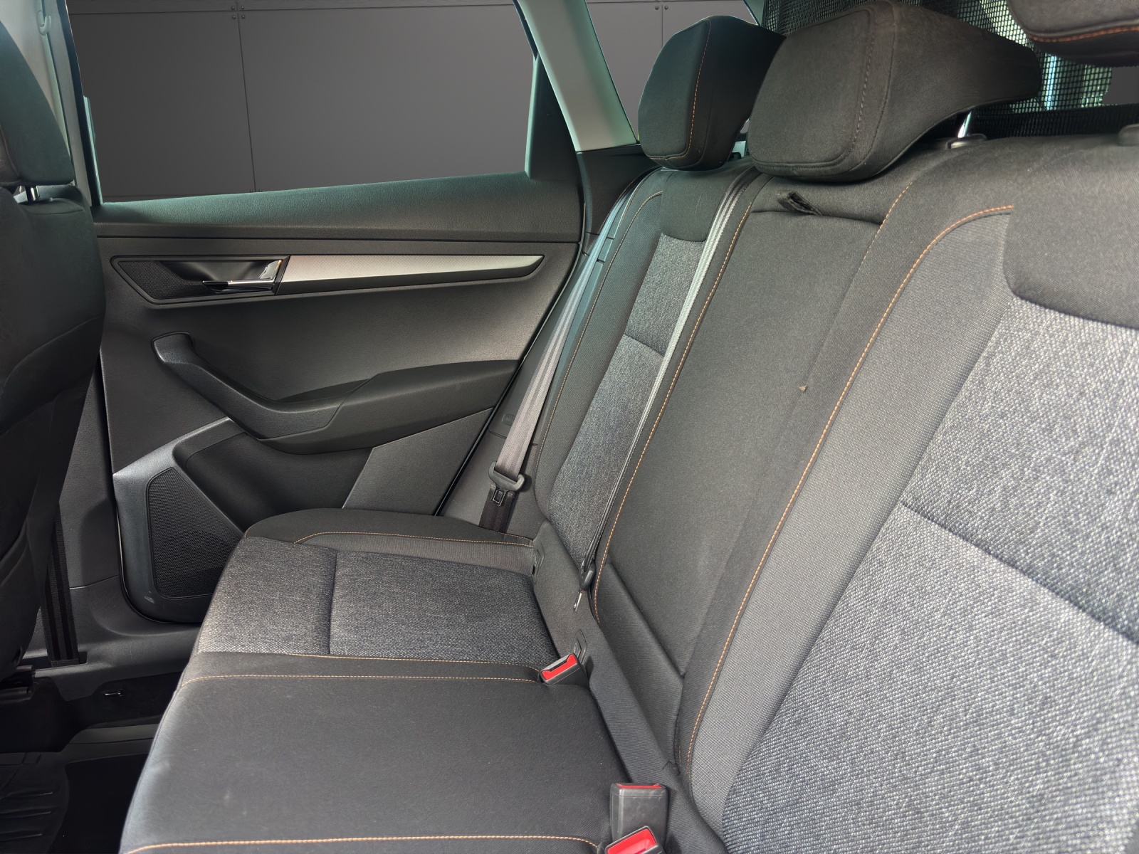 SKODA Karoq 2.0 TDI CR Clever 4x4 DSG-image-10