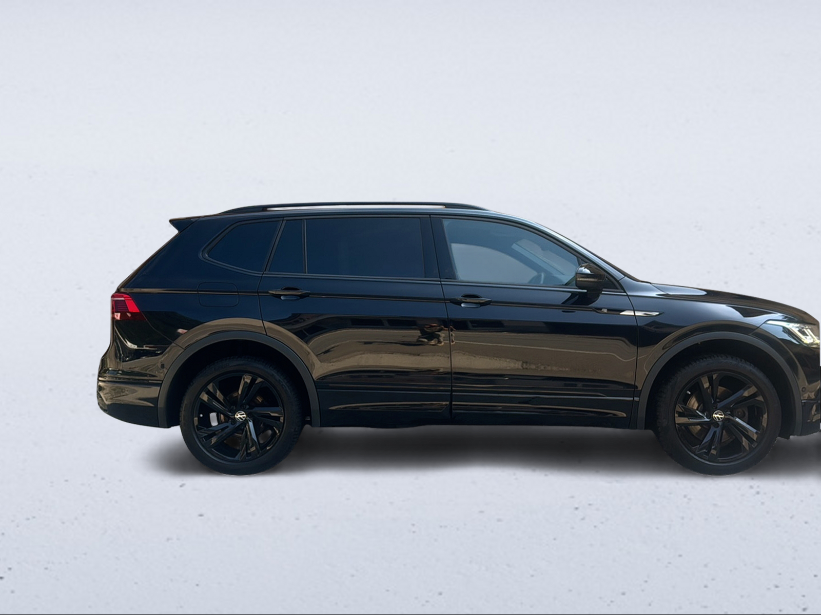 VW Tiguan Allspace 2.0 TDI SCR R-Line 4Motion DSG-image-5