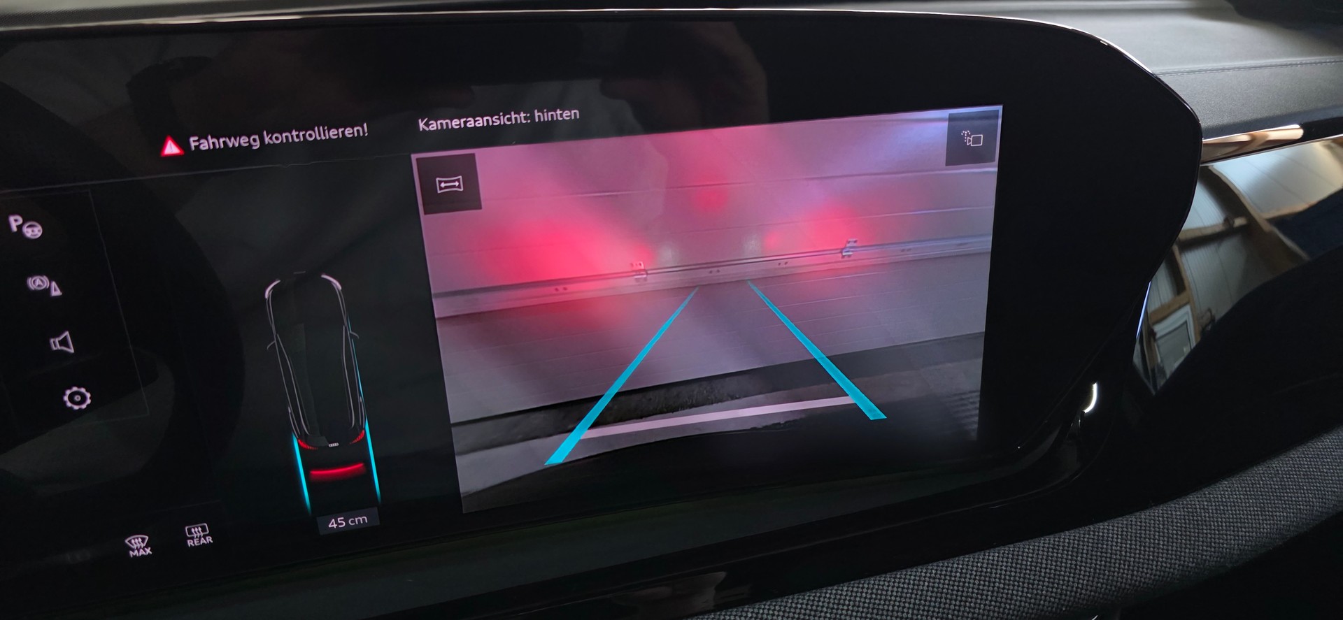 AUDI A5 Avant TFSI 150 kW S tronic *ACC*LaneAssist*Rückfahrkamera*Ambientebeleuchtung*Sitzheizung*CarPlay/AndroidAuto*-image-25