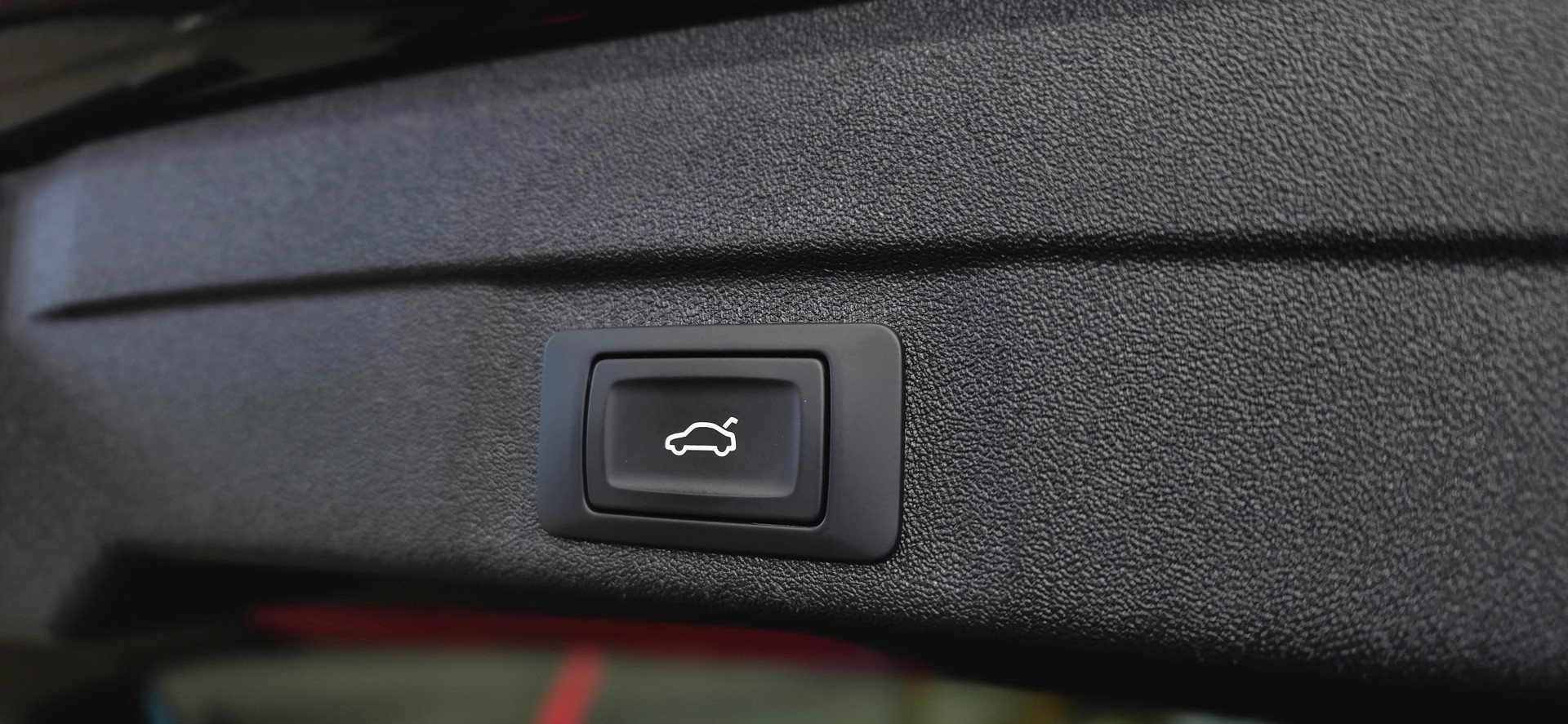 AUDI A5 Avant TFSI 150 kW S tronic *ACC*LaneAssist*Rückfahrkamera*Ambientebeleuchtung*Sitzheizung*CarPlay/AndroidAuto*-image-29