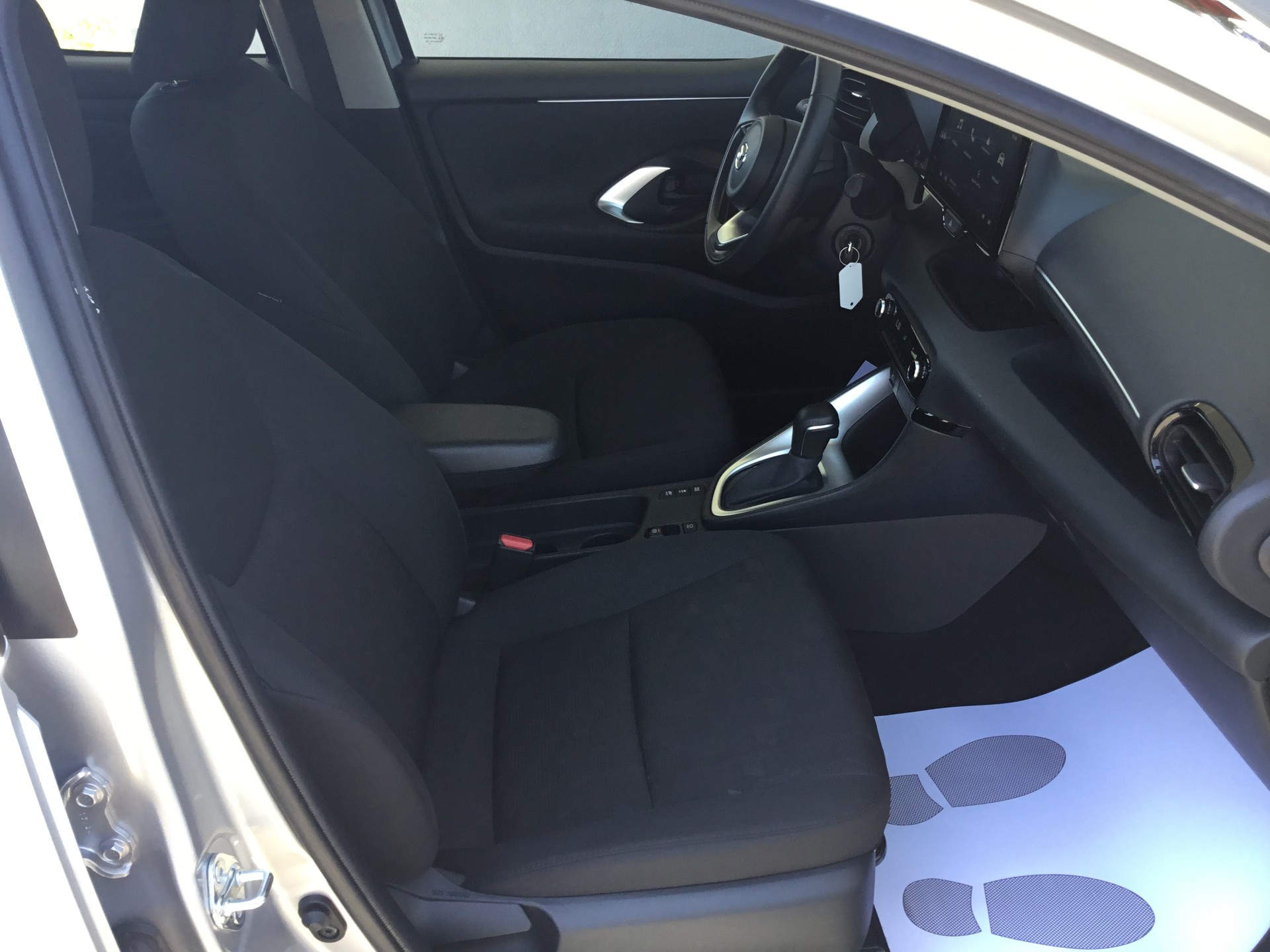 MAZDA 2 Hybrid Centre-line-image-13