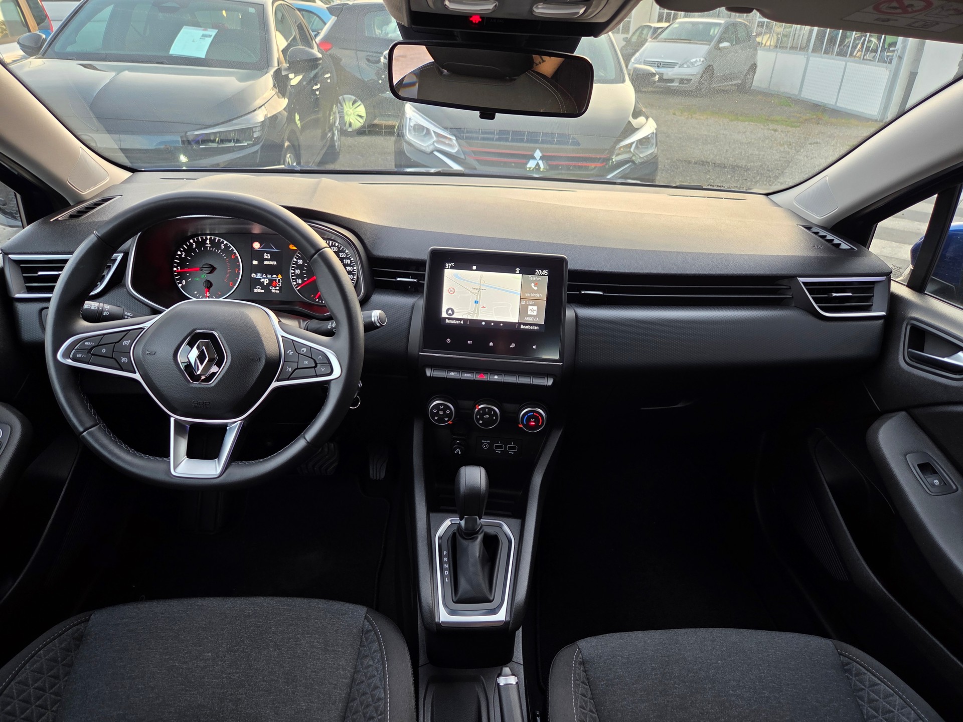 RENAULT Clio 1.0 Intens CVT-image-14