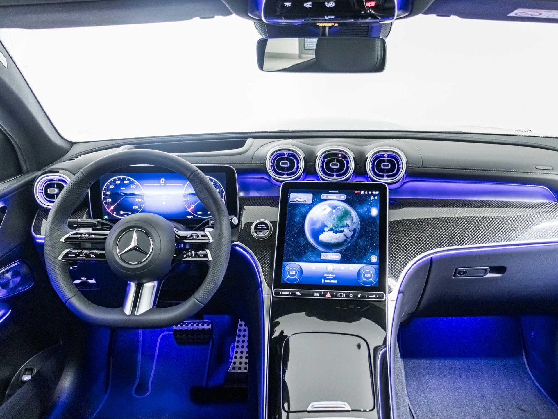 MERCEDES-BENZ GLC 300 4MATIC Coupé-image-11