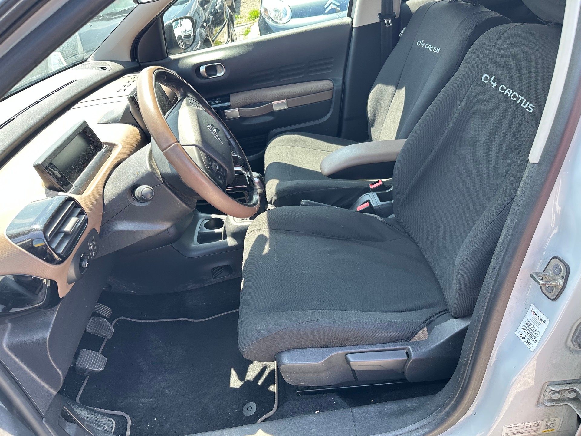 CITROEN C4 Cactus 1.6 BlueHDi Shine Edition-image-6