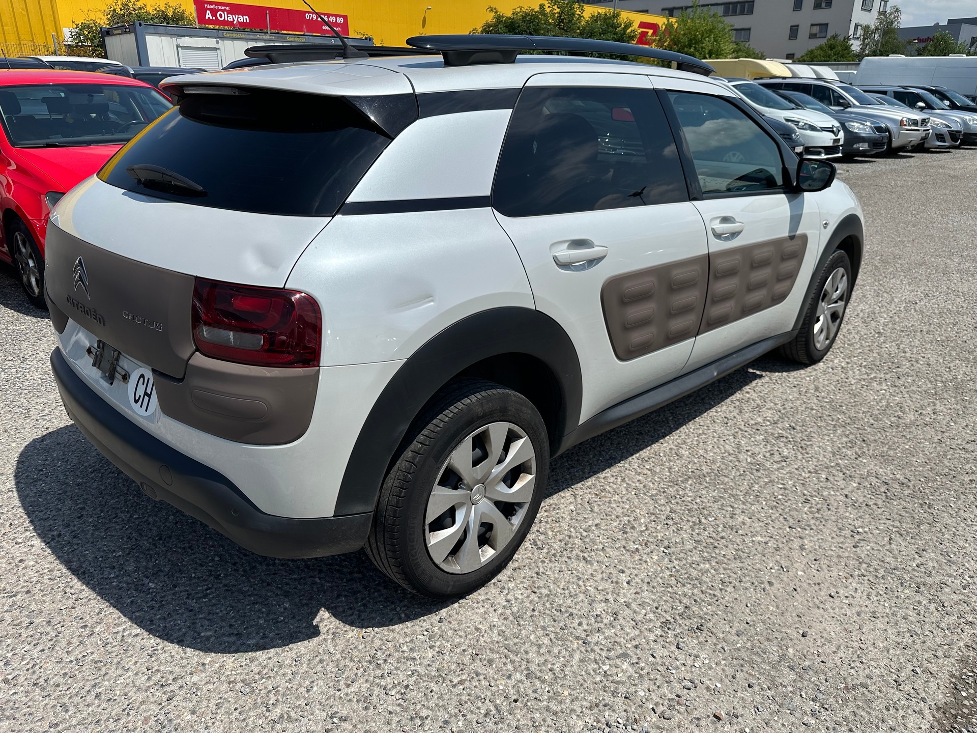CITROEN C4 Cactus 1.6 BlueHDi Shine Edition-image-3