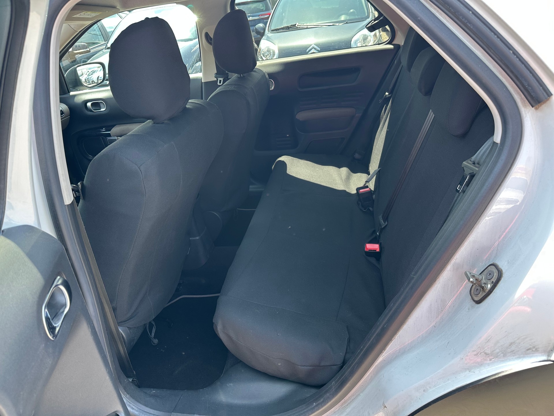 CITROEN C4 Cactus 1.6 BlueHDi Shine Edition-image-8