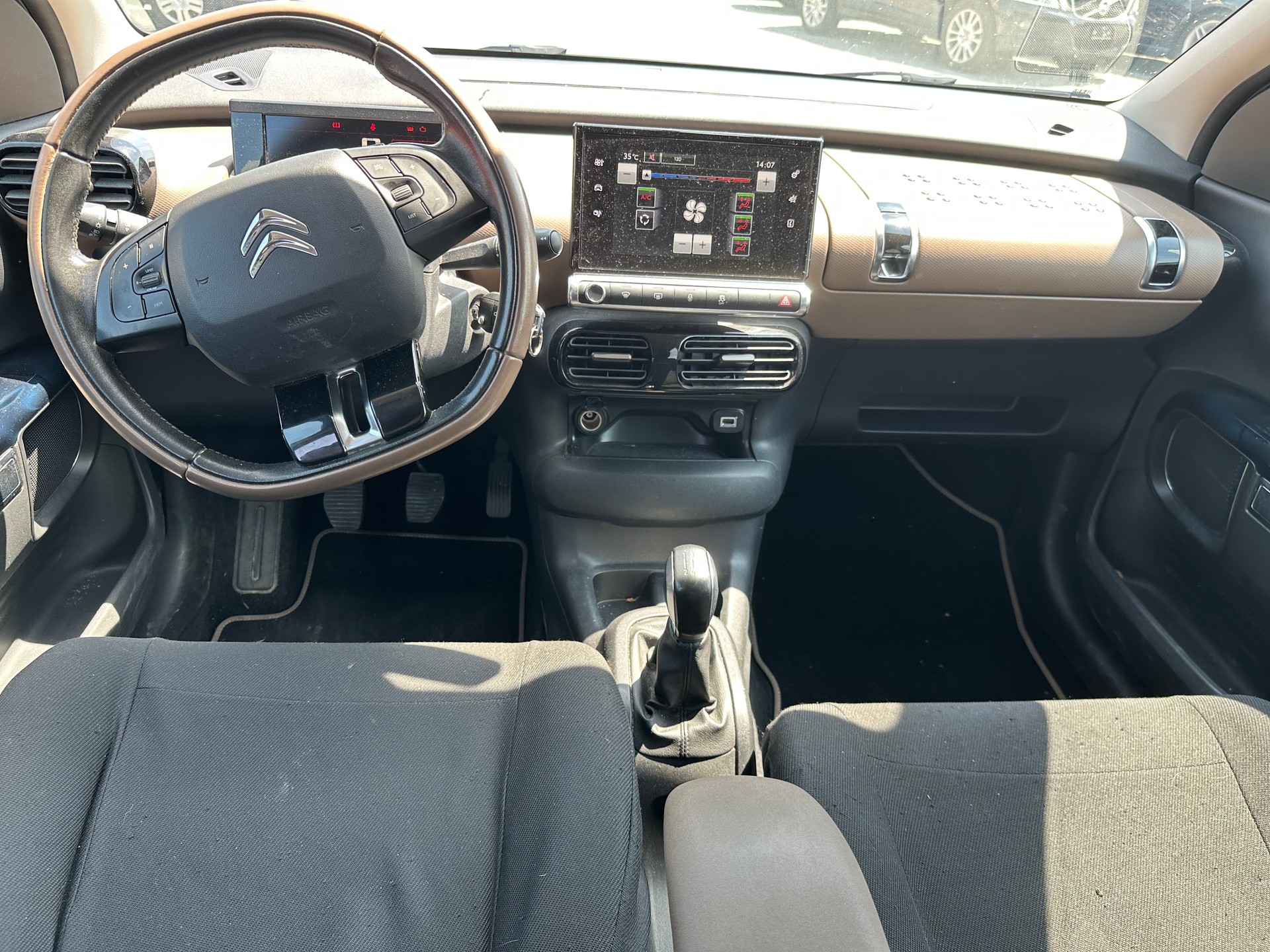 CITROEN C4 Cactus 1.6 BlueHDi Shine Edition-image-9