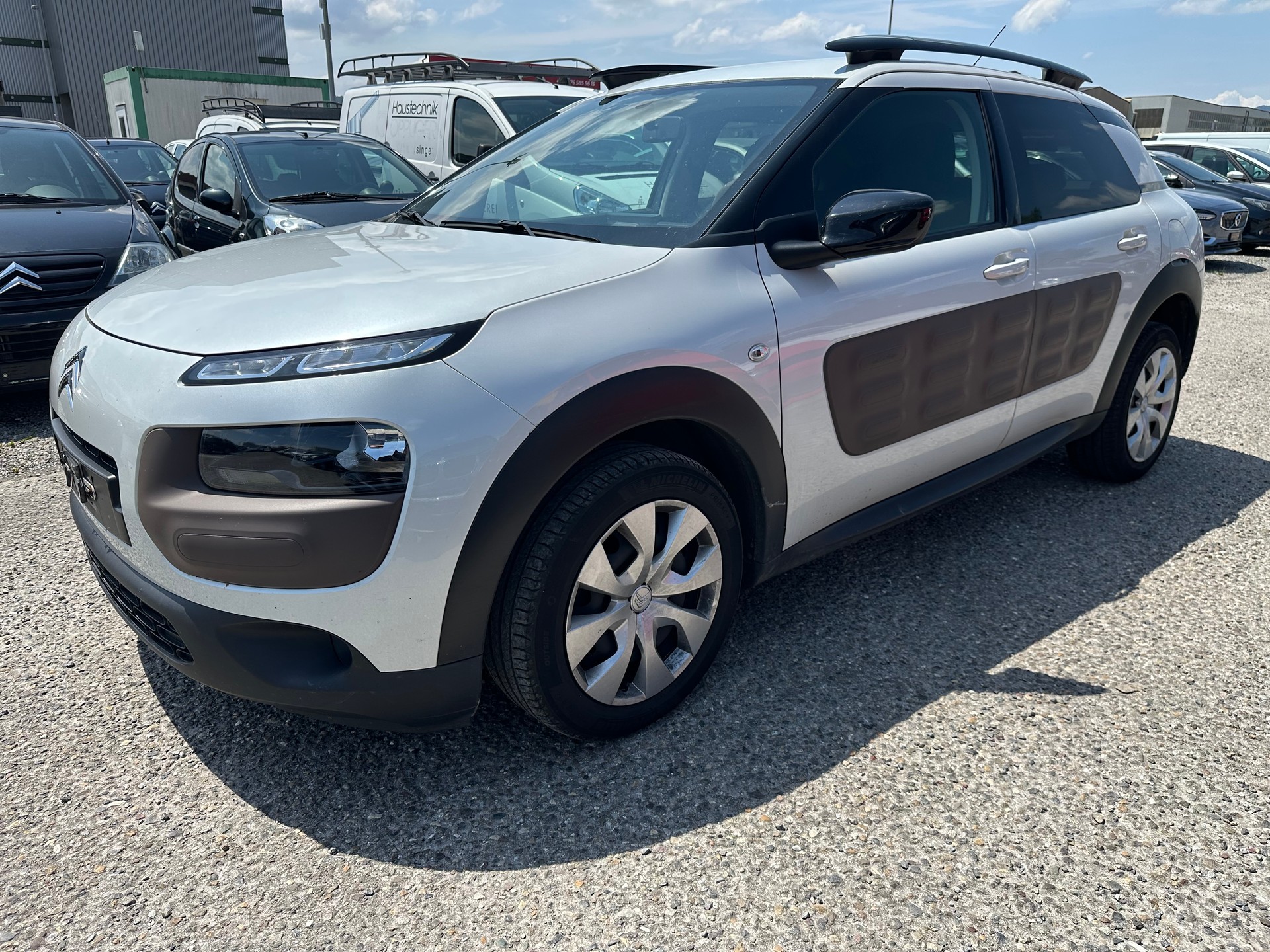 CITROEN C4 Cactus 1.6 BlueHDi Shine Edition-image-0