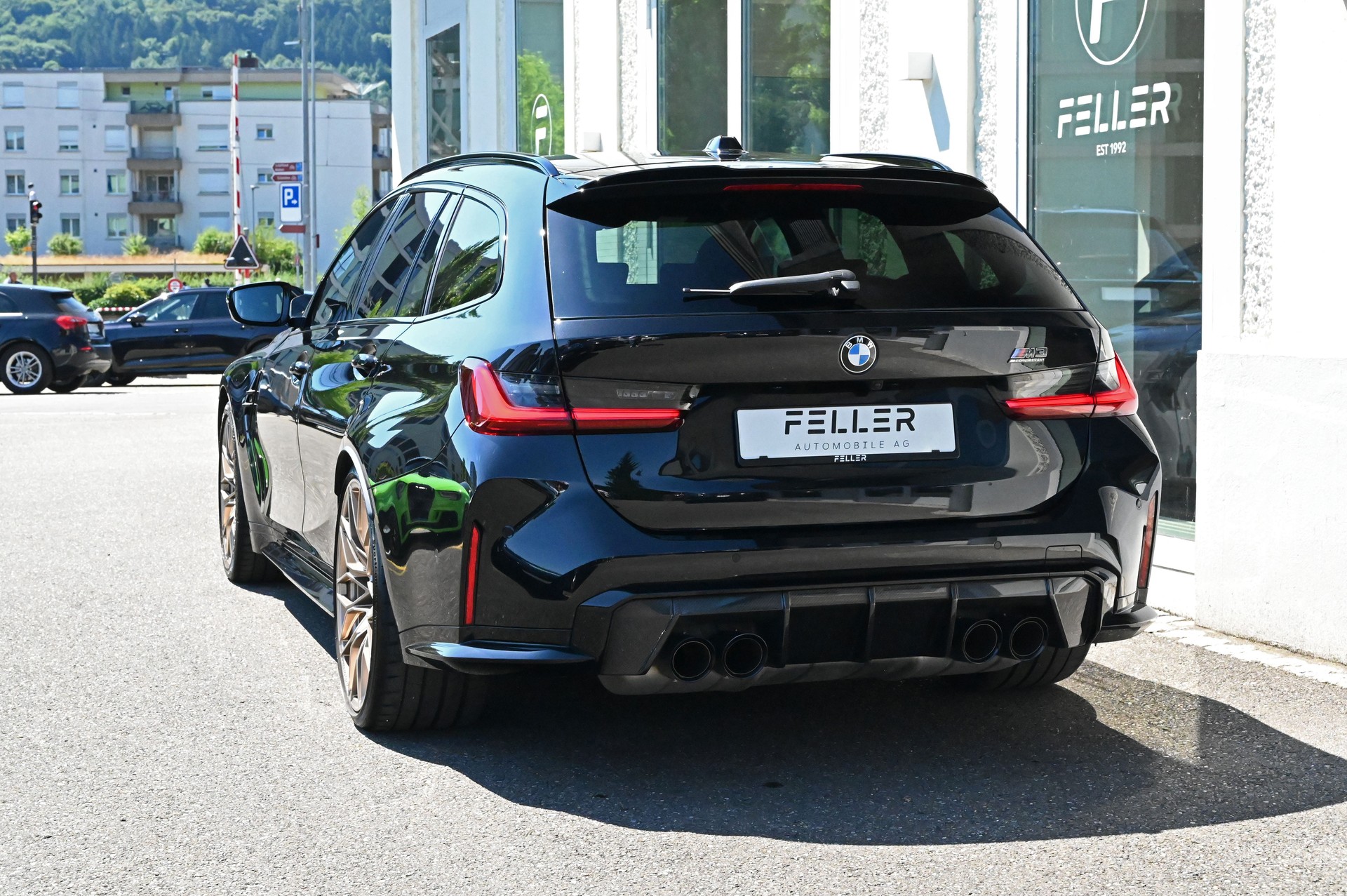BMW M3 Touring xDrive Competition M-image-12