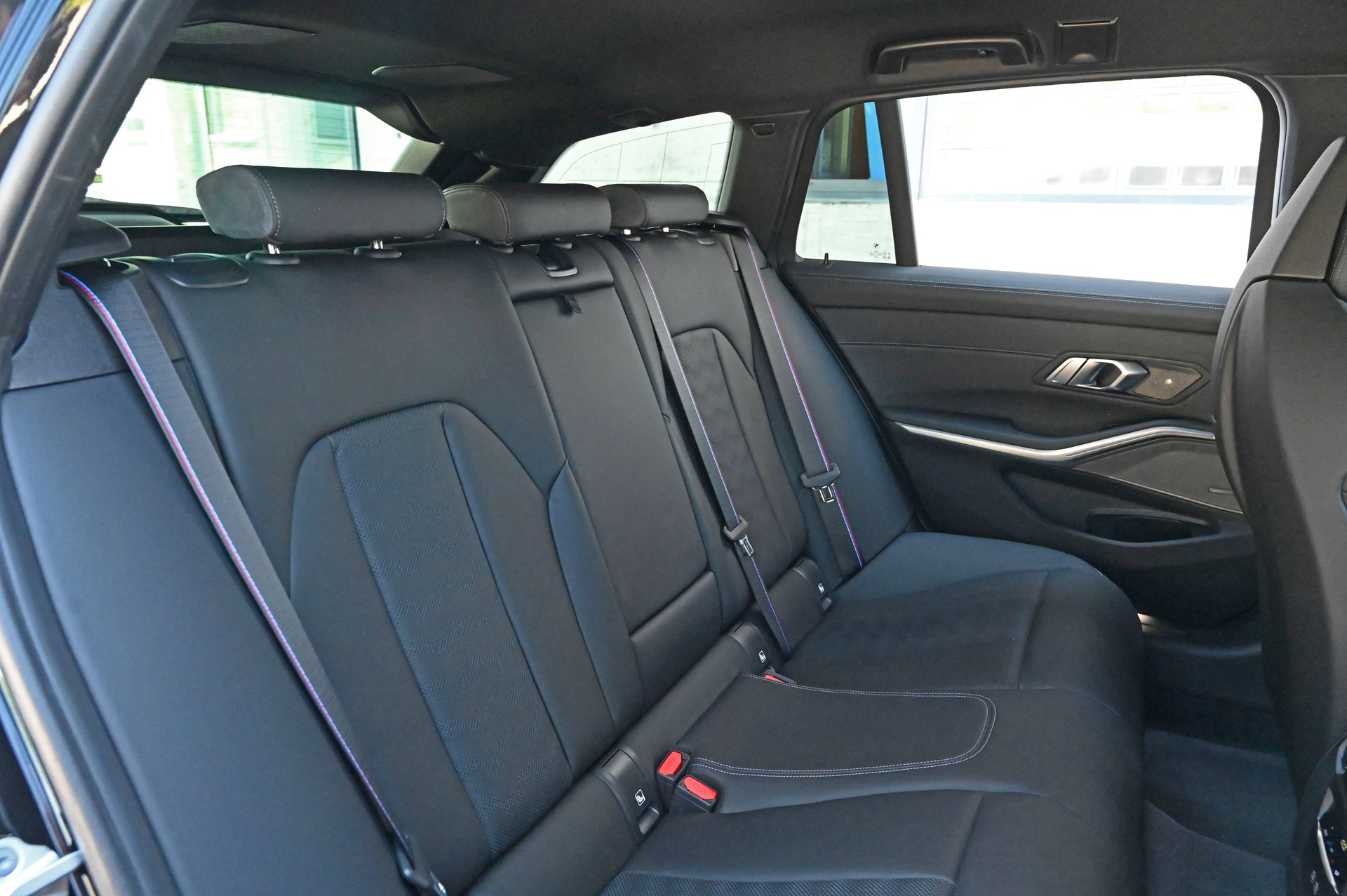 BMW M3 Touring xDrive Competition M-image-19