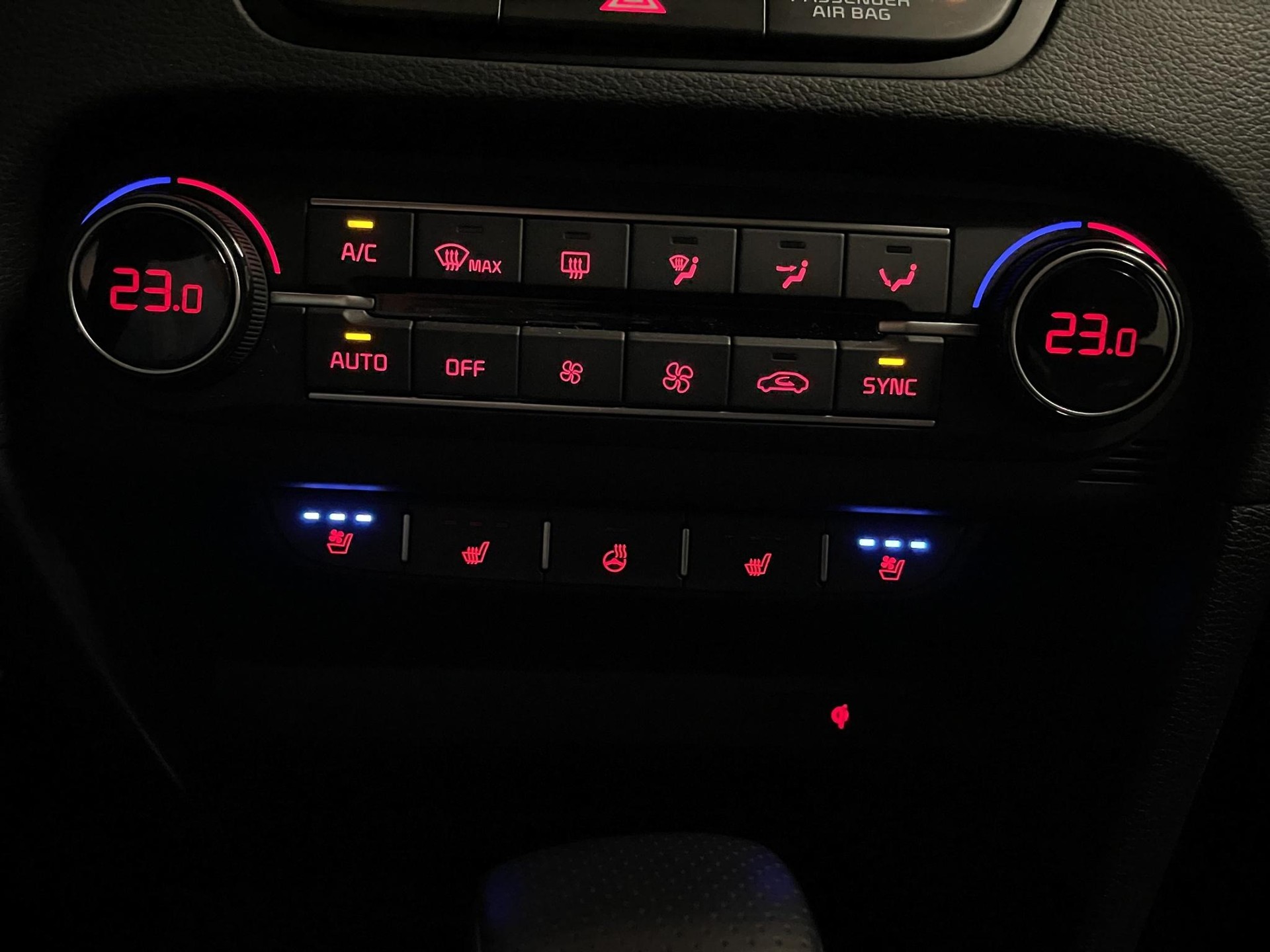 KIA Ceed SW 1.5 T-GDi MHEV GT-Line-image-11