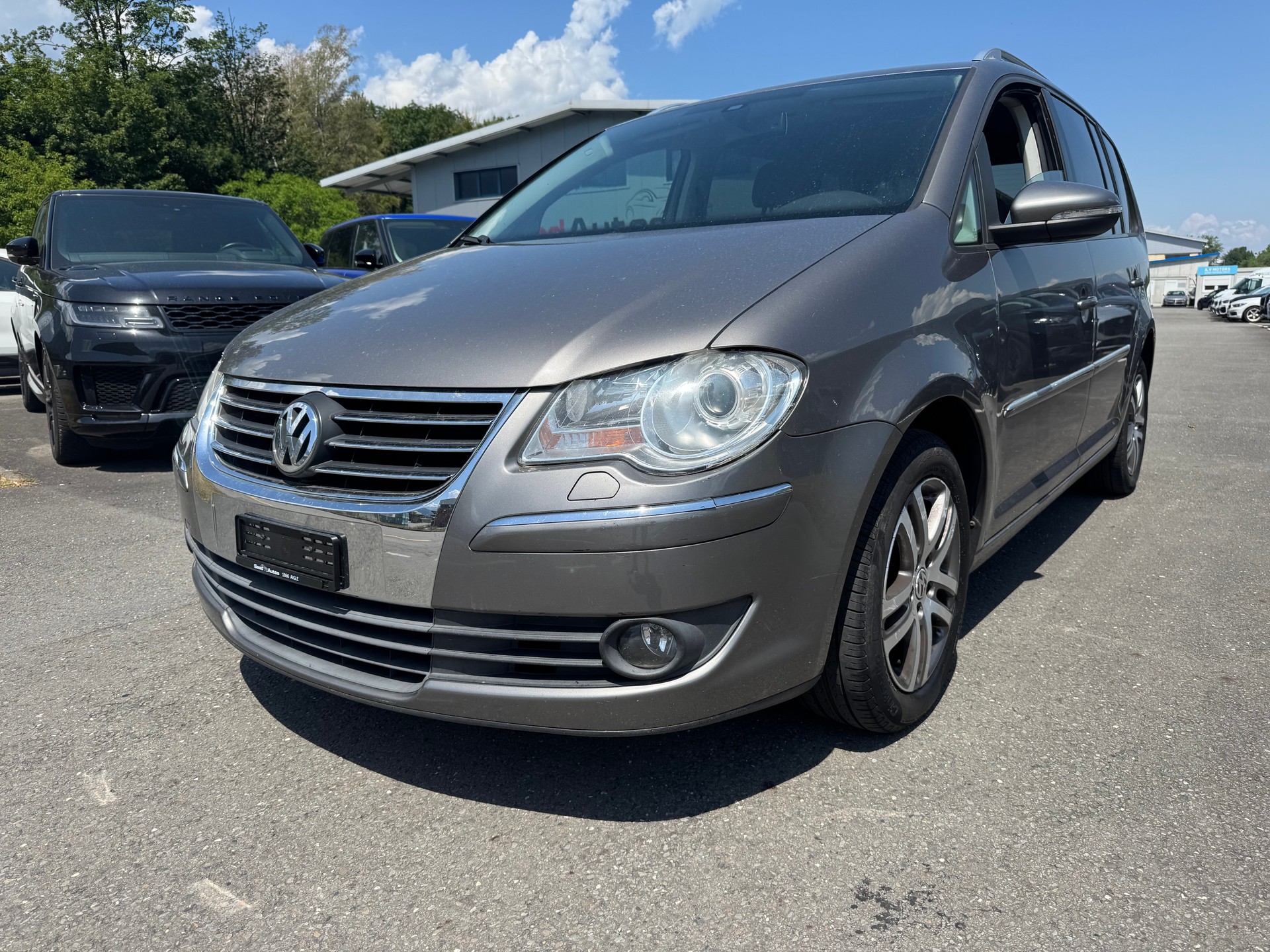 VW Touran 1.4 TSI Trendline DSG-image-1