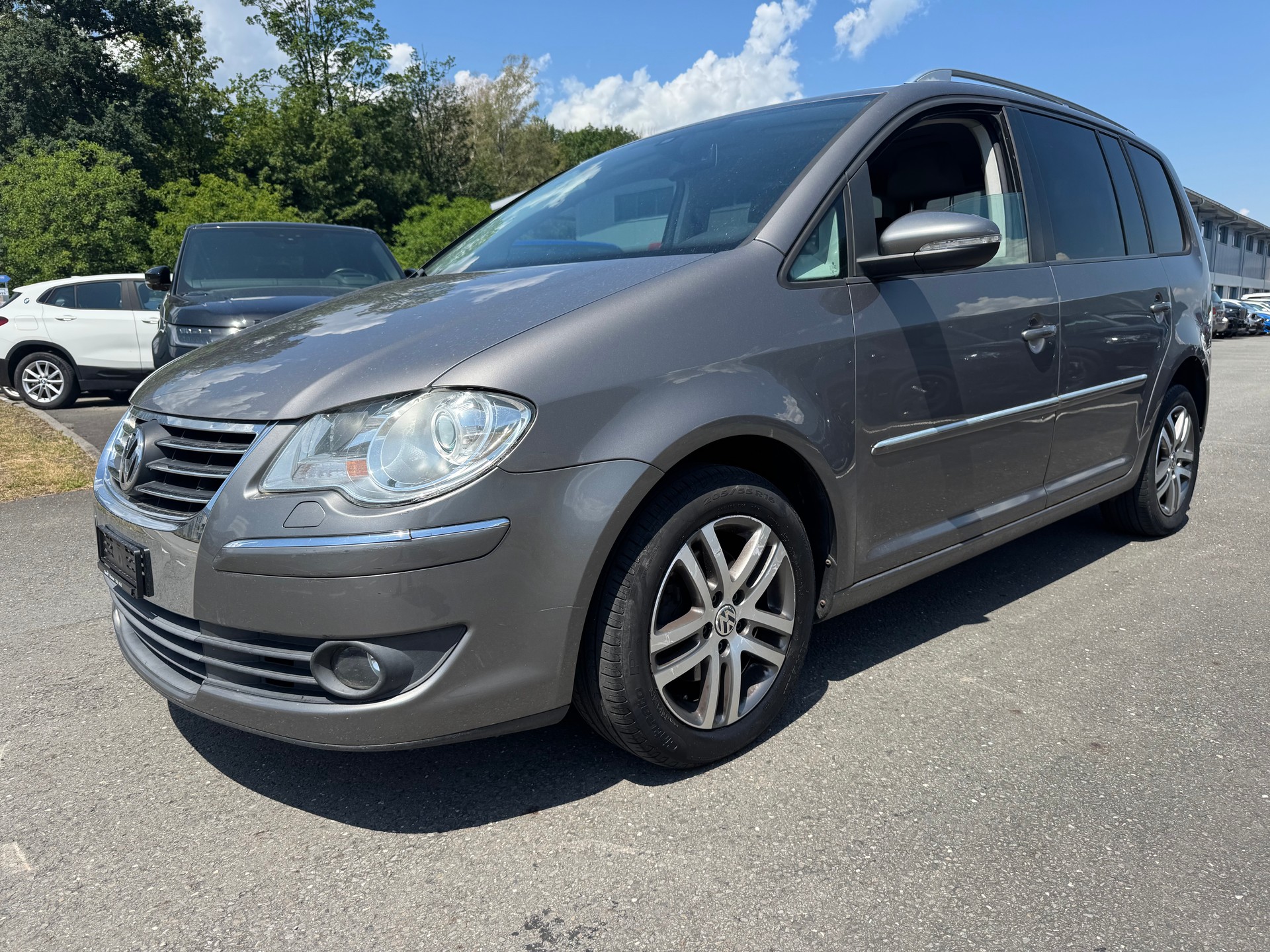 VW Touran 1.4 TSI Trendline DSG-image-0