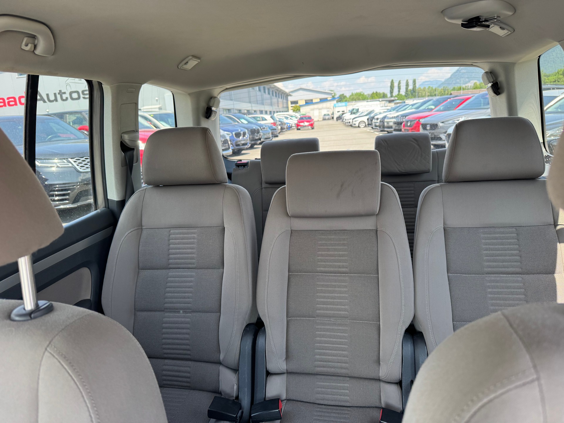 VW Touran 1.4 TSI Trendline DSG-image-12