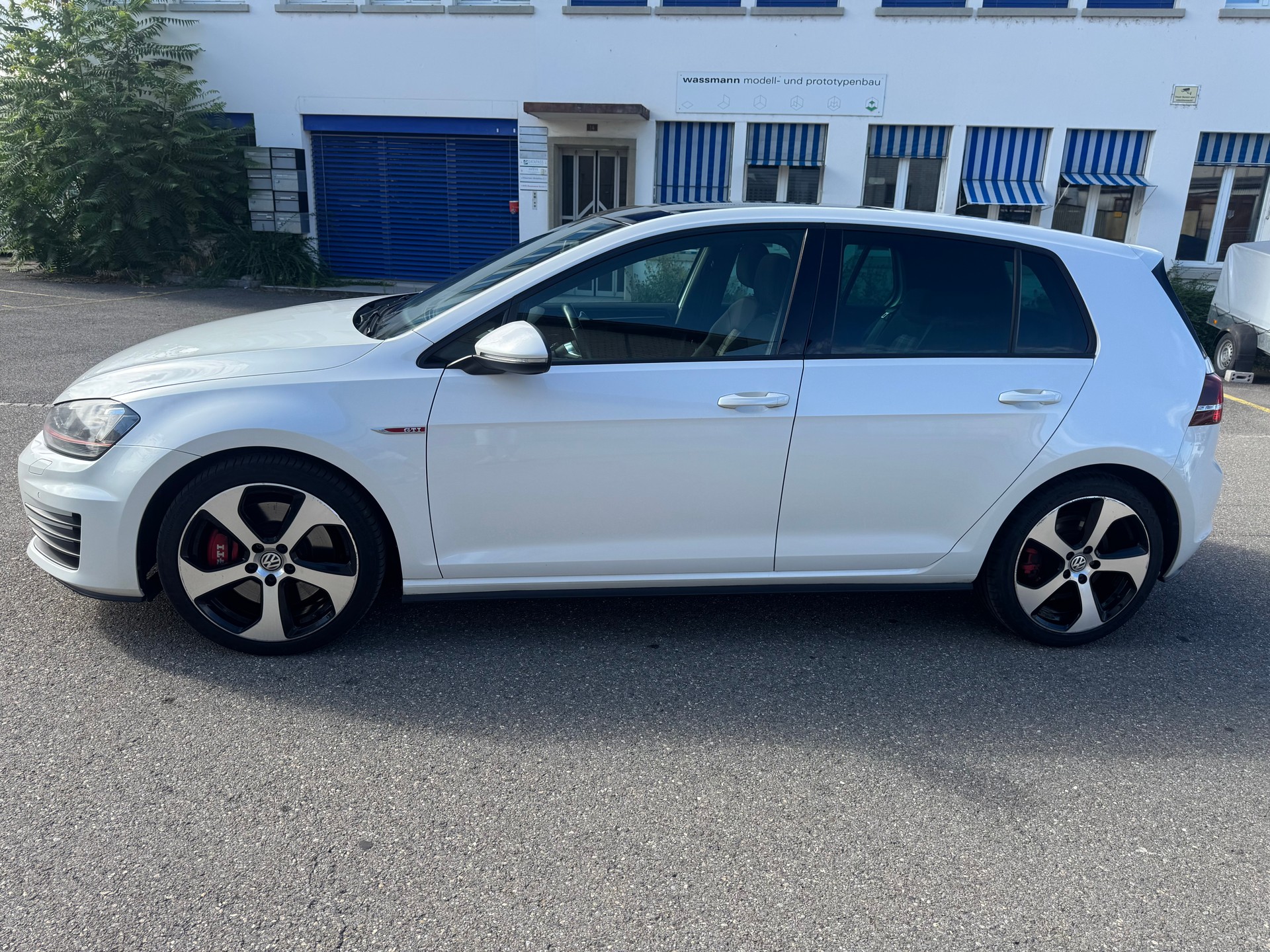 VW Golf 2.0 TSI GTI Performance-image-7