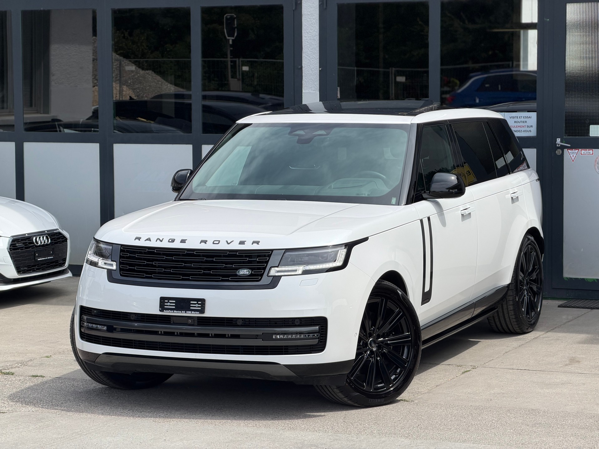 LAND ROVER Range Rover LWB SV P530 4.4 V8 Autobiography Automatic-image-0