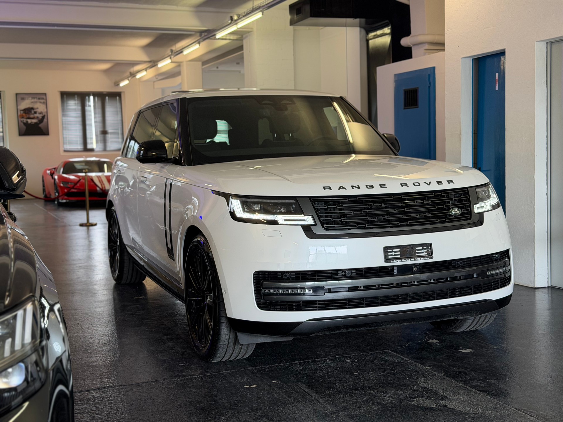 LAND ROVER Range Rover LWB SV P530 4.4 V8 Autobiography Automatic-image-9