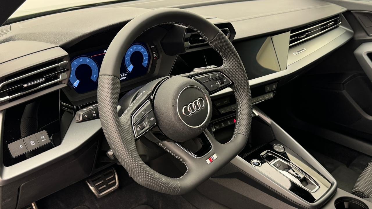 AUDI A3 Sportback TFSI 110 kW S line S tronic-image-6