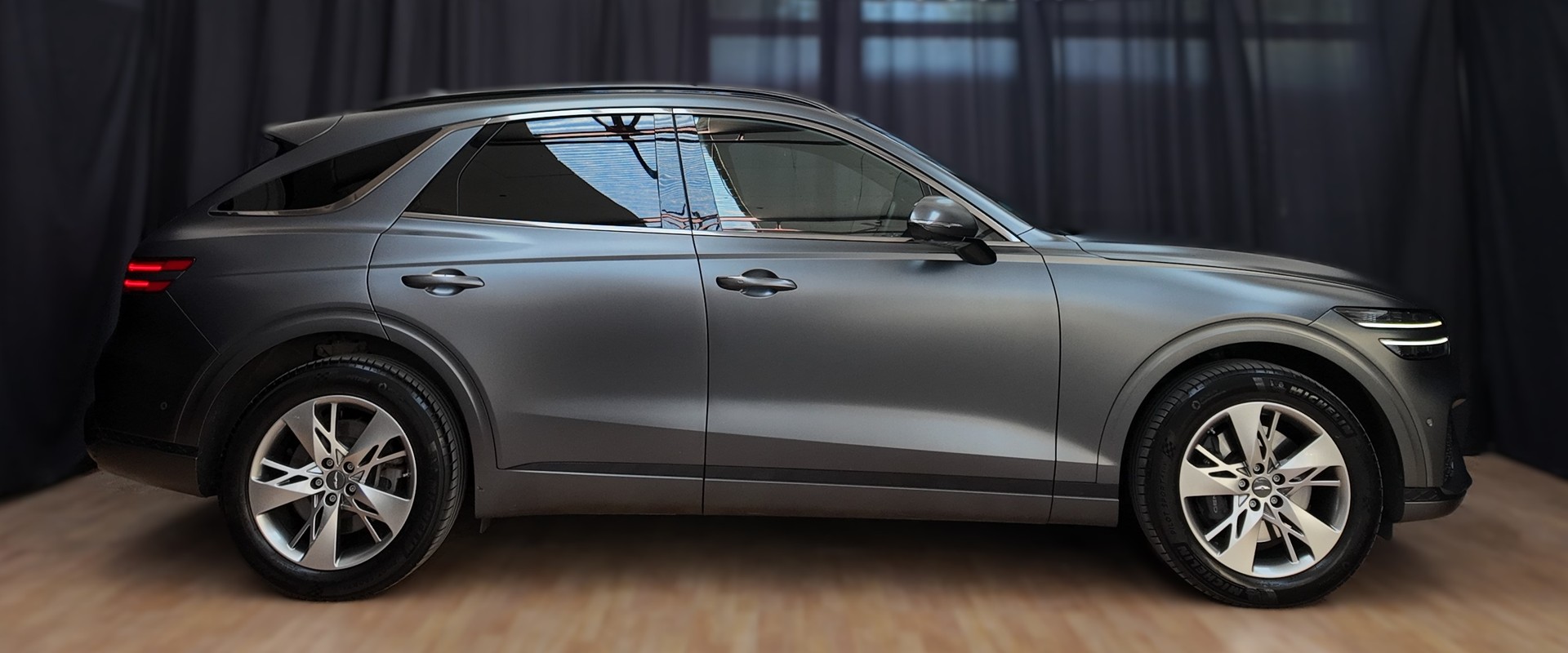 GENESIS GV70 2.5 TGDI Sport AT8 AWD-image-3