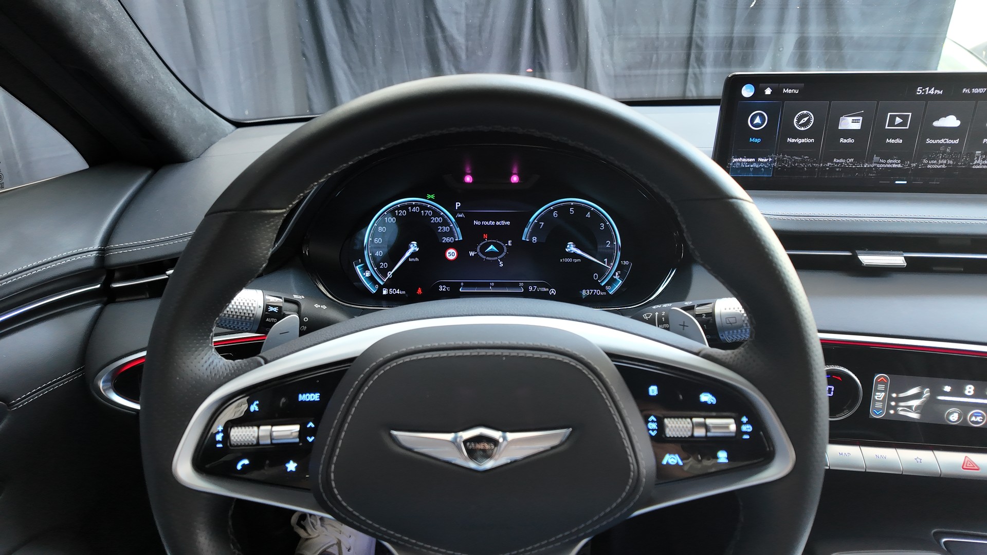GENESIS GV70 2.5 TGDI Sport AT8 AWD-image-10