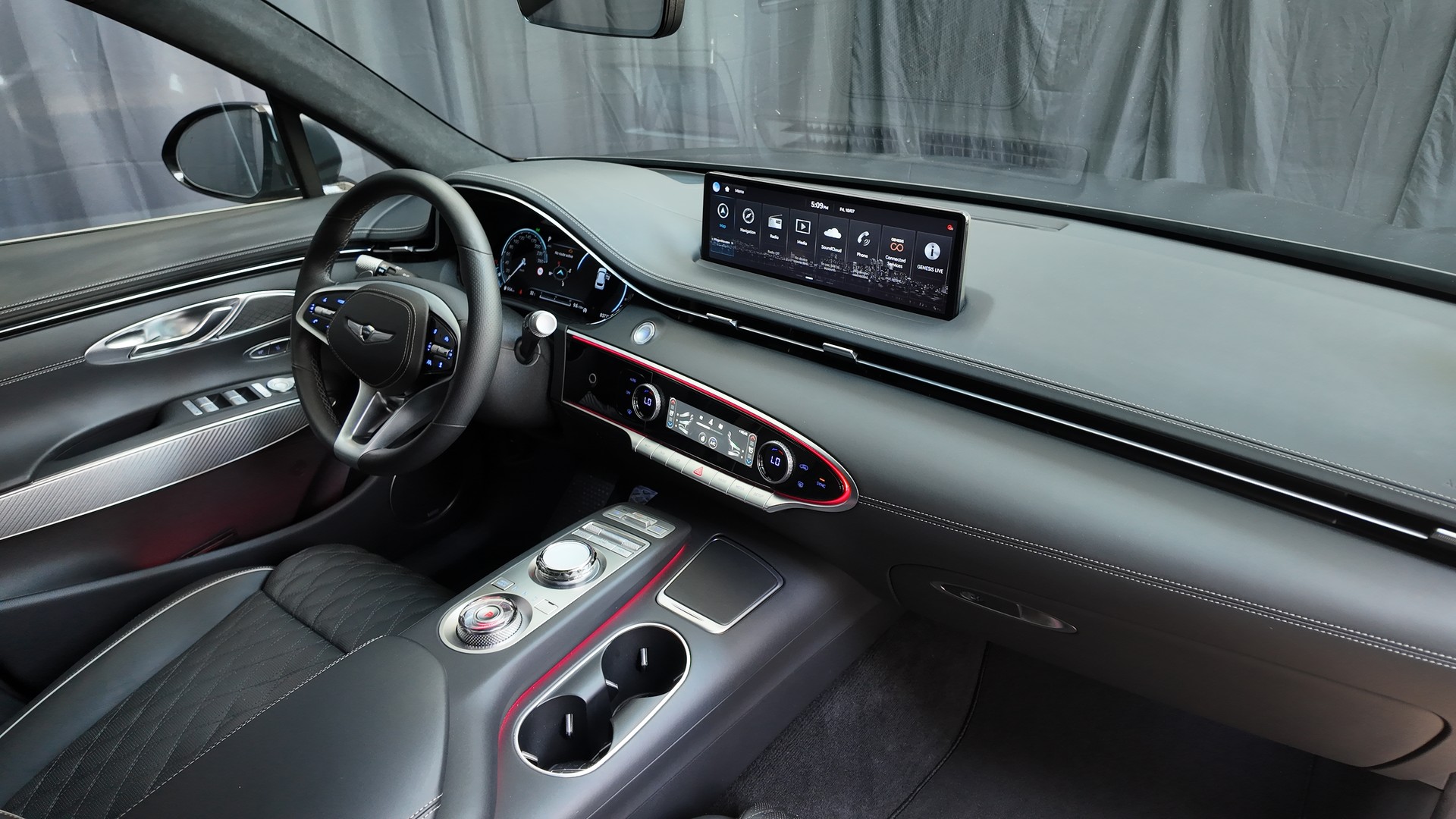 GENESIS GV70 2.5 TGDI Sport AT8 AWD-image-7