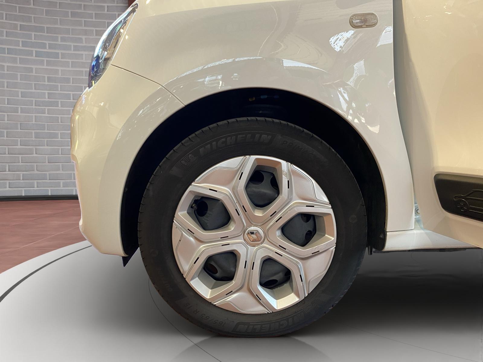 RENAULT Twingo 1.0 SCe 75 Life / Ab MFK / Garantie / 8-fach bereift-image-9