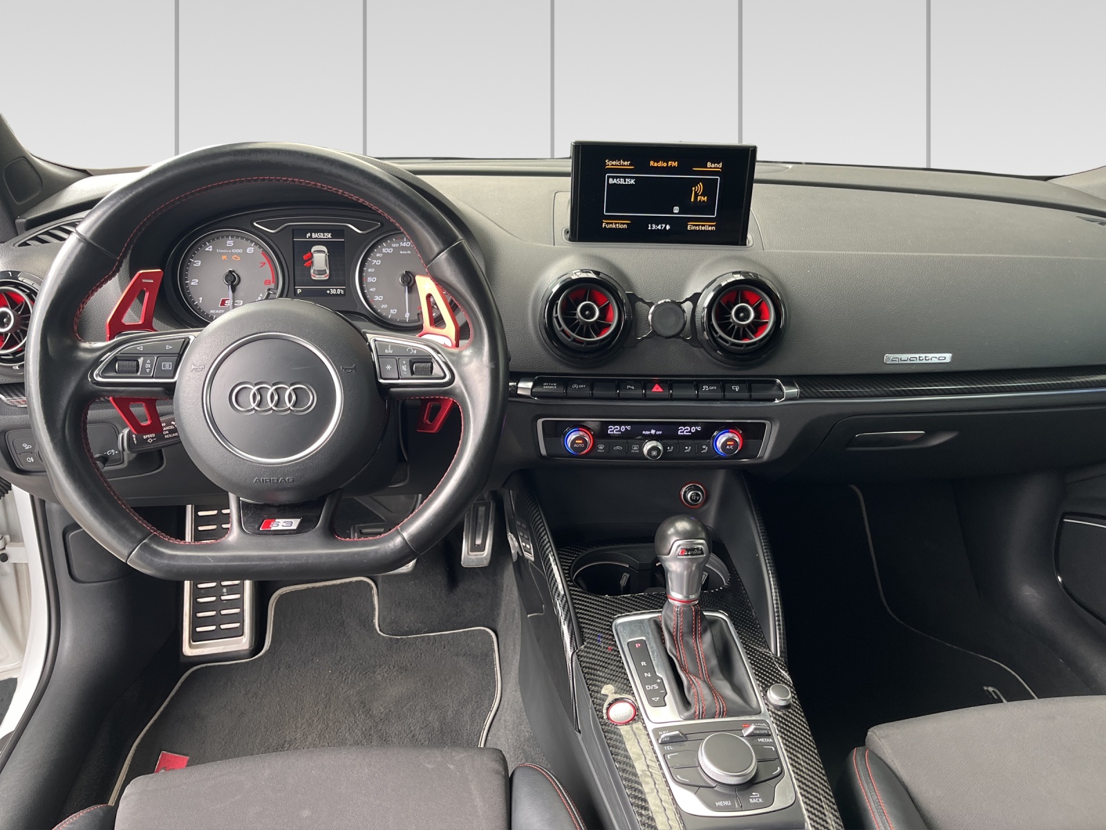 AUDI S3 Sportback 2.0 TFSI quattro S-tronic-image-7