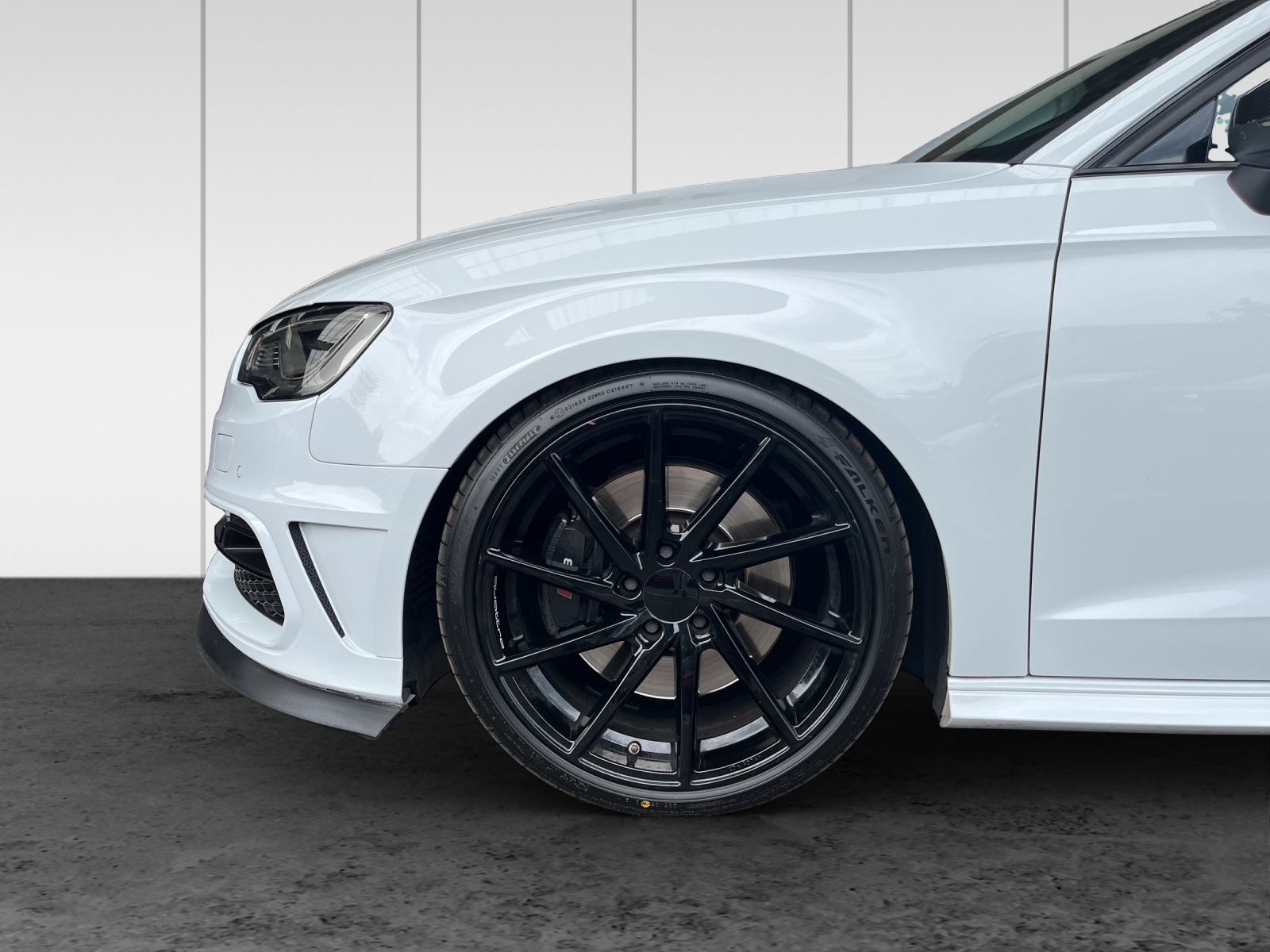AUDI S3 Sportback 2.0 TFSI quattro S-tronic-image-12