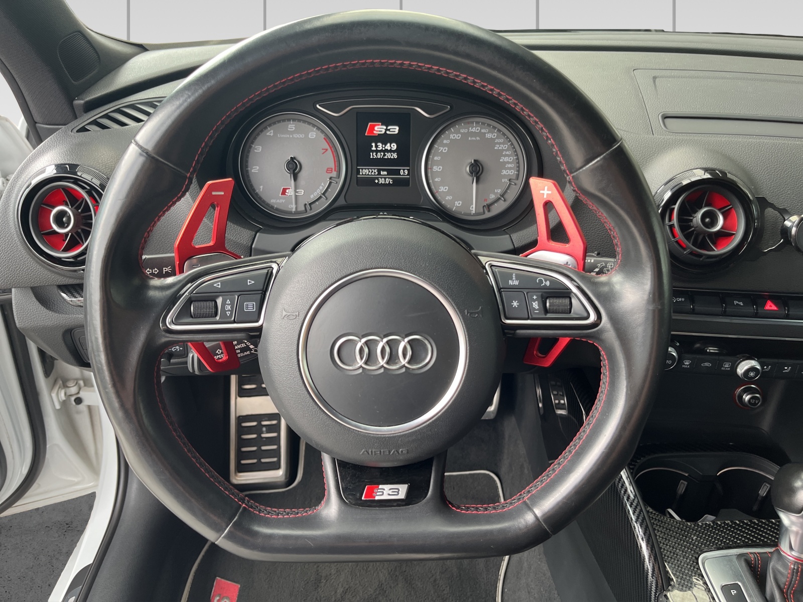 AUDI S3 Sportback 2.0 TFSI quattro S-tronic-image-8