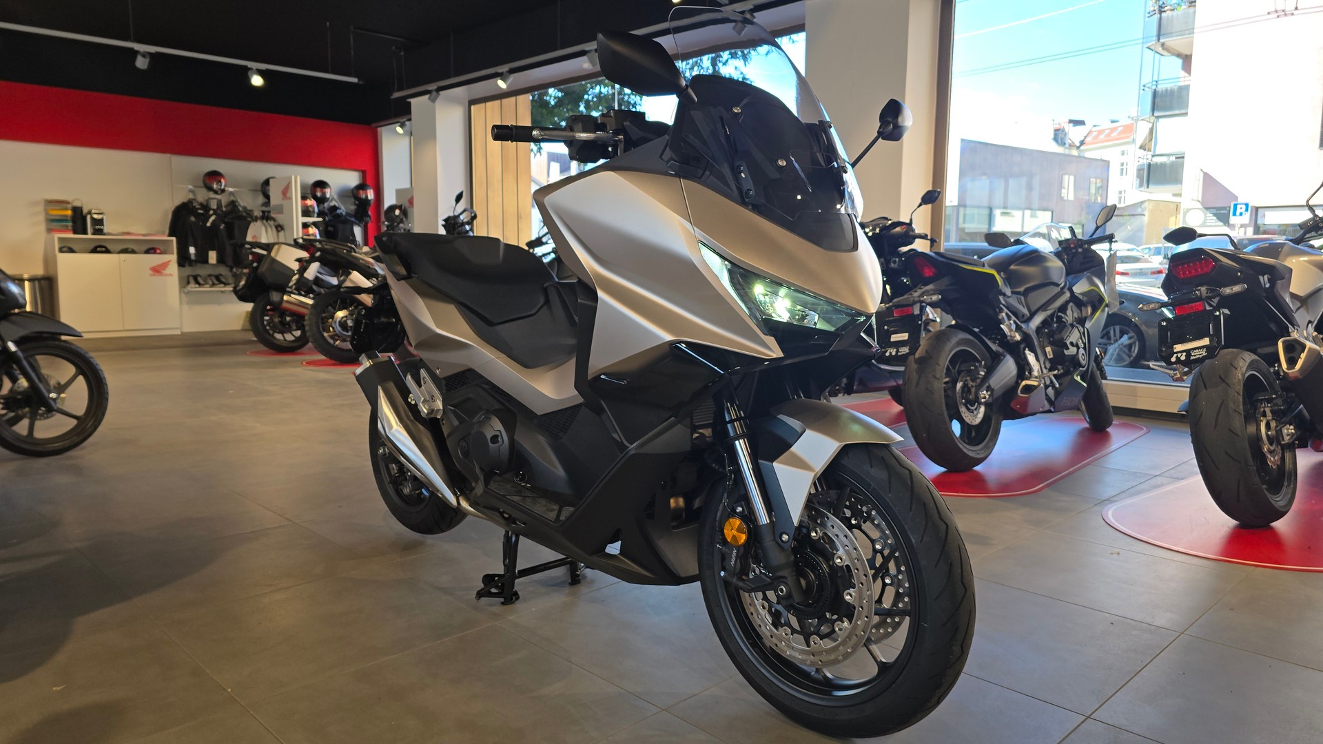 HONDA NSS 750-image-1