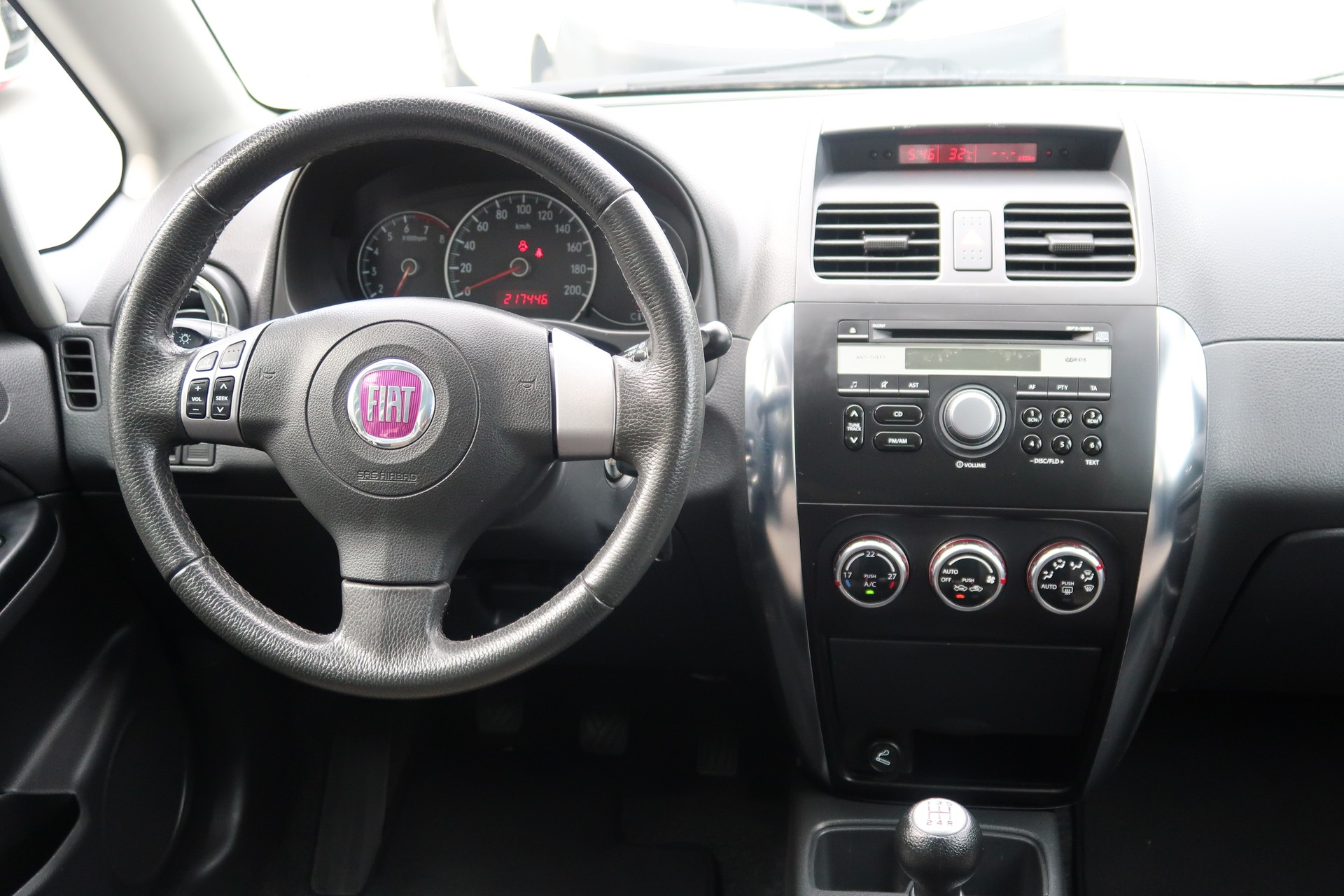 FIAT Sedici 1.6 4WD Dynamic-image-10