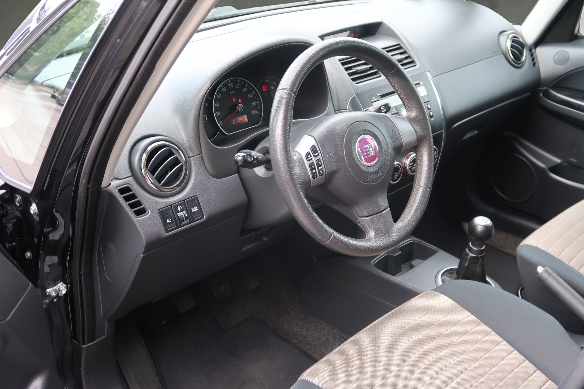 FIAT Sedici 1.6 4WD Dynamic-image-8