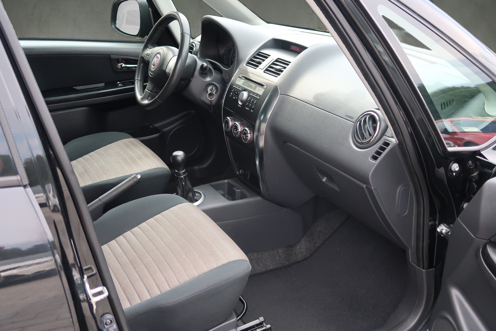 FIAT Sedici 1.6 4WD Dynamic-image-11