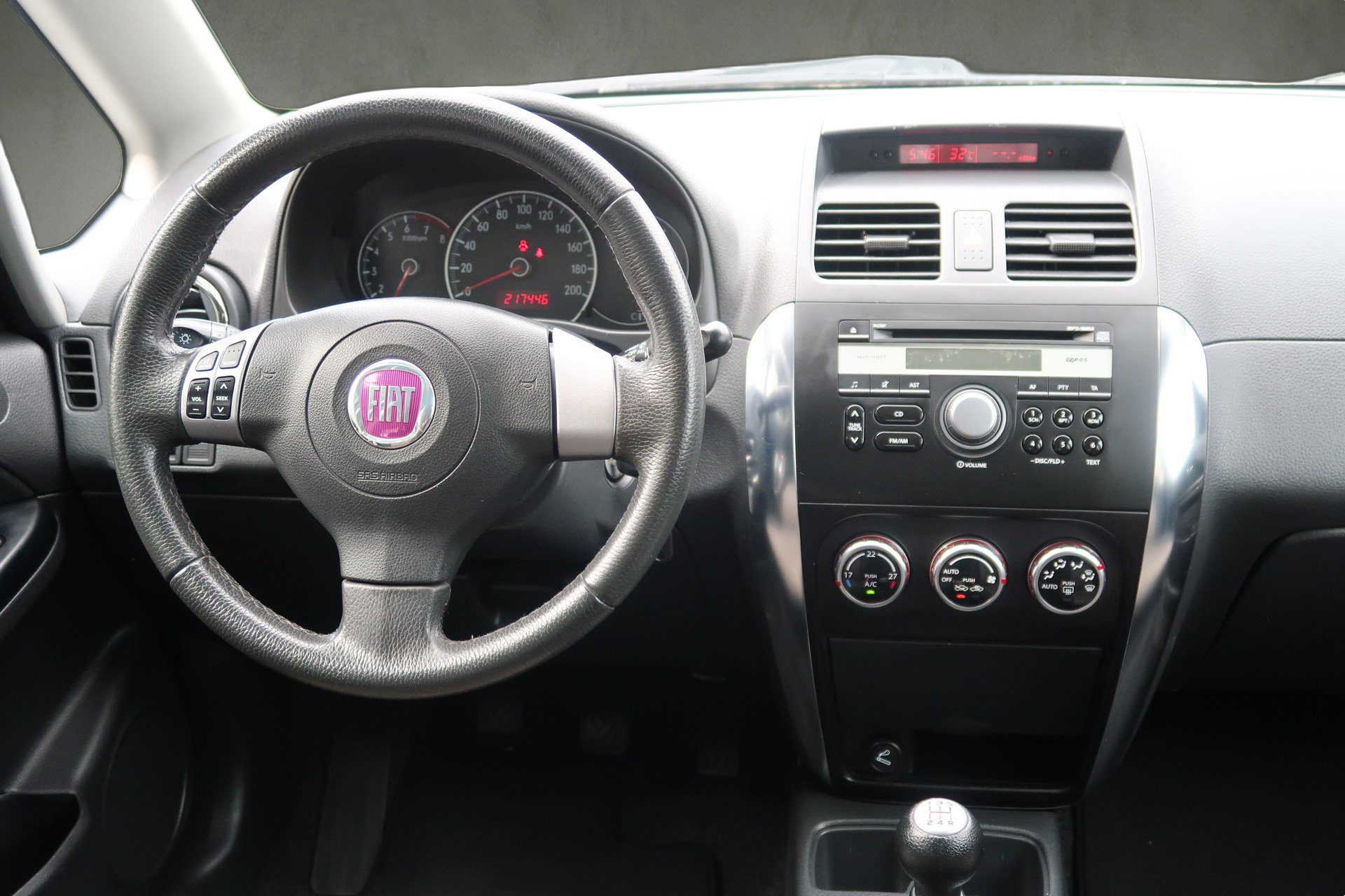 FIAT Sedici 1.6 4WD Dynamic-image-10