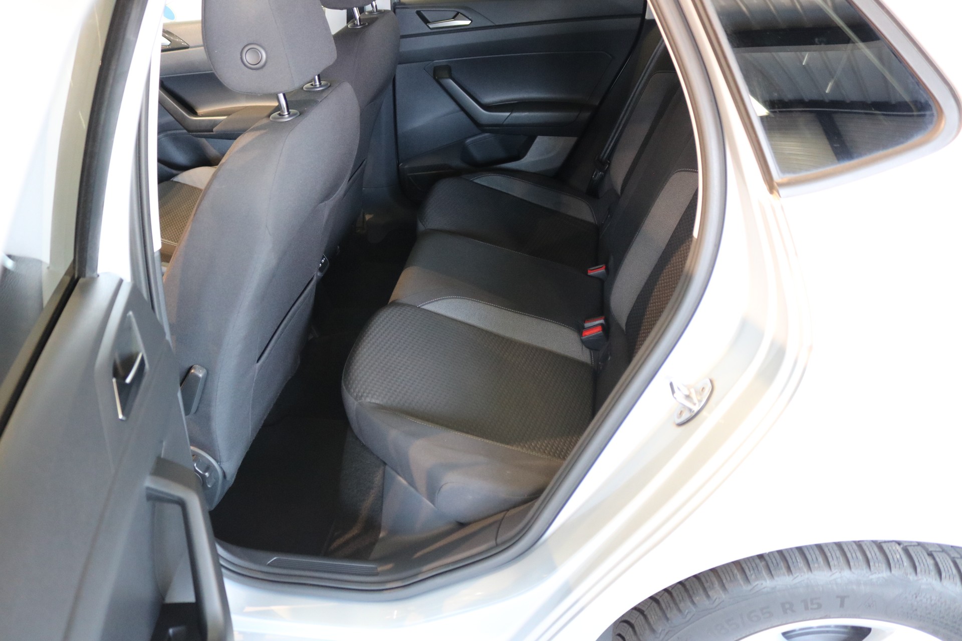 VW Polo 1.0 TSI Style DSG-image-24