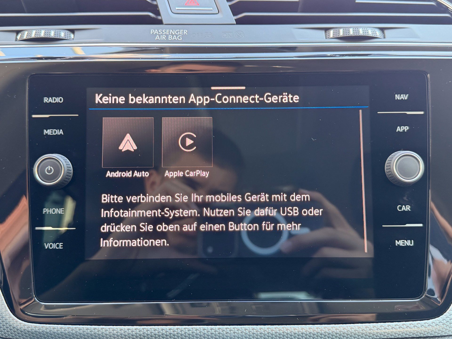 VW Touran 1.5 TSI 150PS GOAL *** FAMILIENAUTO MIT 4 JAHRE WERKSGARANTIE ***-image-17