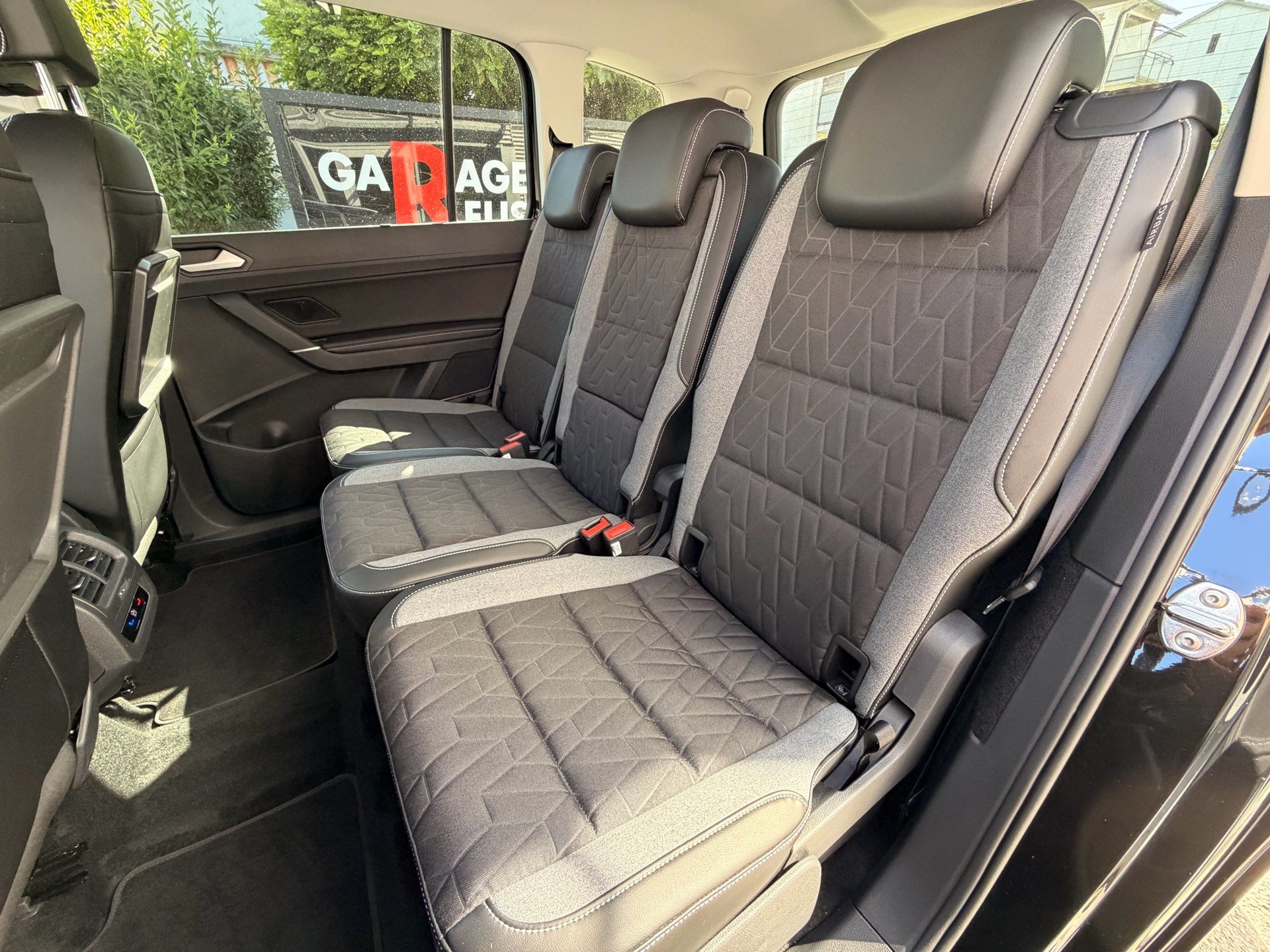 VW Touran 1.5 TSI 150PS GOAL *** FAMILIENAUTO MIT 4 JAHRE WERKSGARANTIE ***-image-26