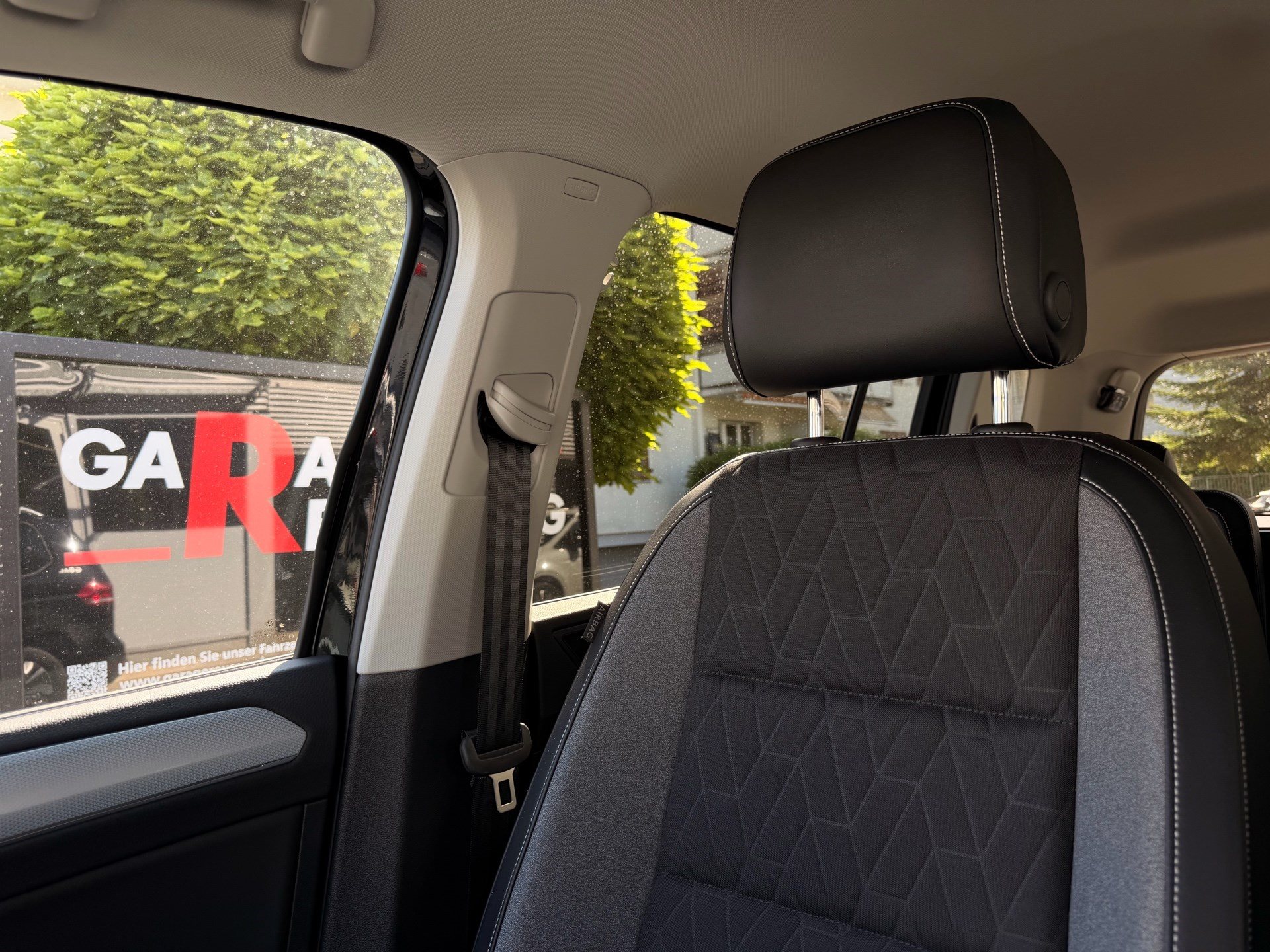 VW Touran 1.5 TSI 150PS GOAL *** FAMILIENAUTO MIT 4 JAHRE WERKSGARANTIE ***-image-25