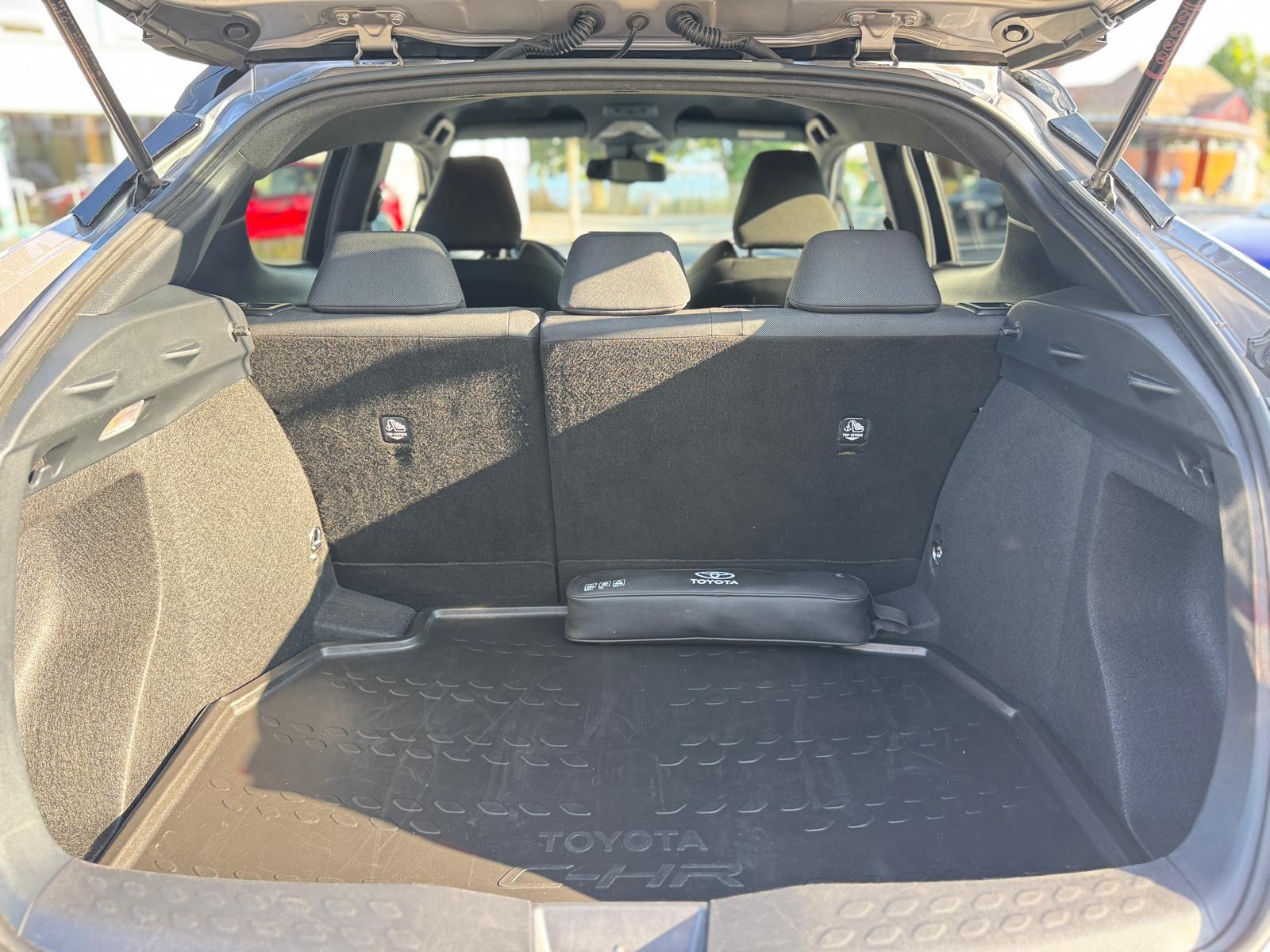 TOYOTA C-HR 1.8 HSD CVT Trend-image-16